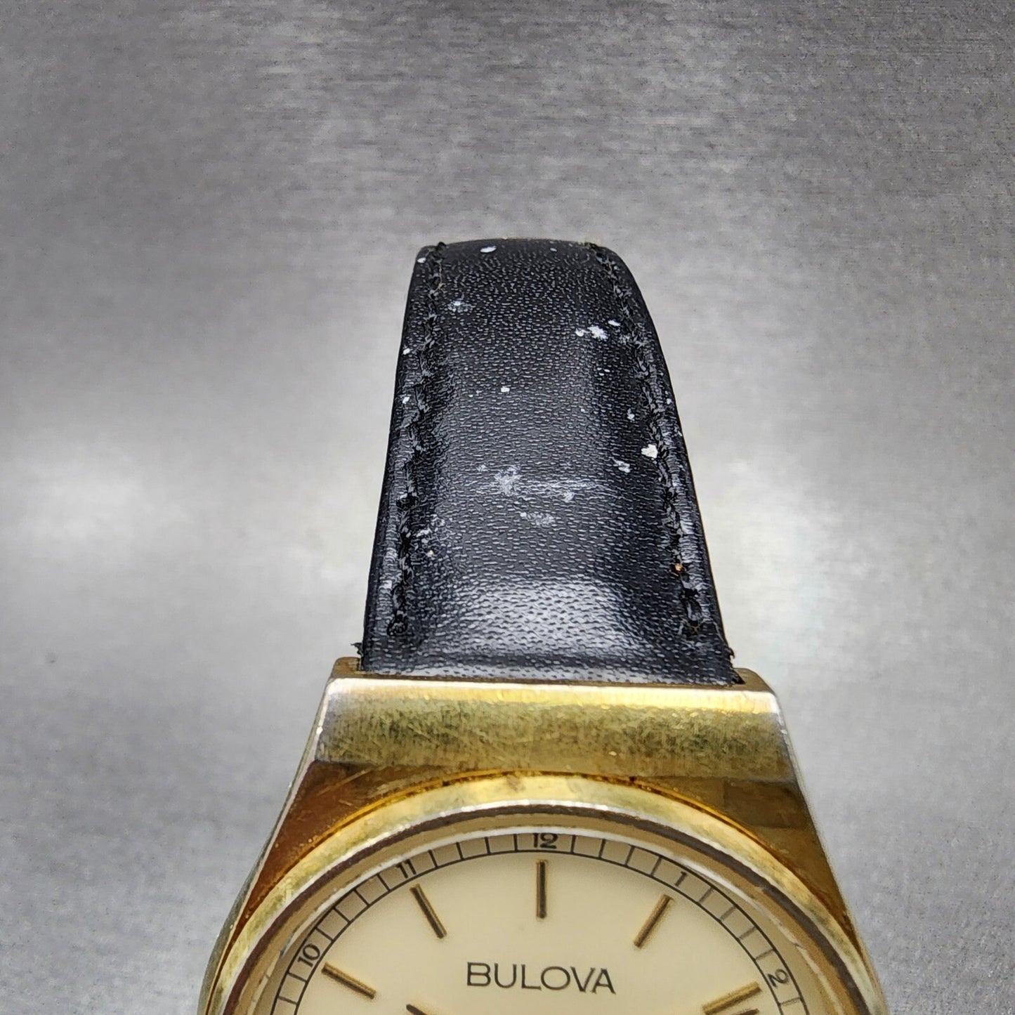 Bulova Watch Men 33mm Champagne Dial Gold Tone Date Round 84352 New Battery