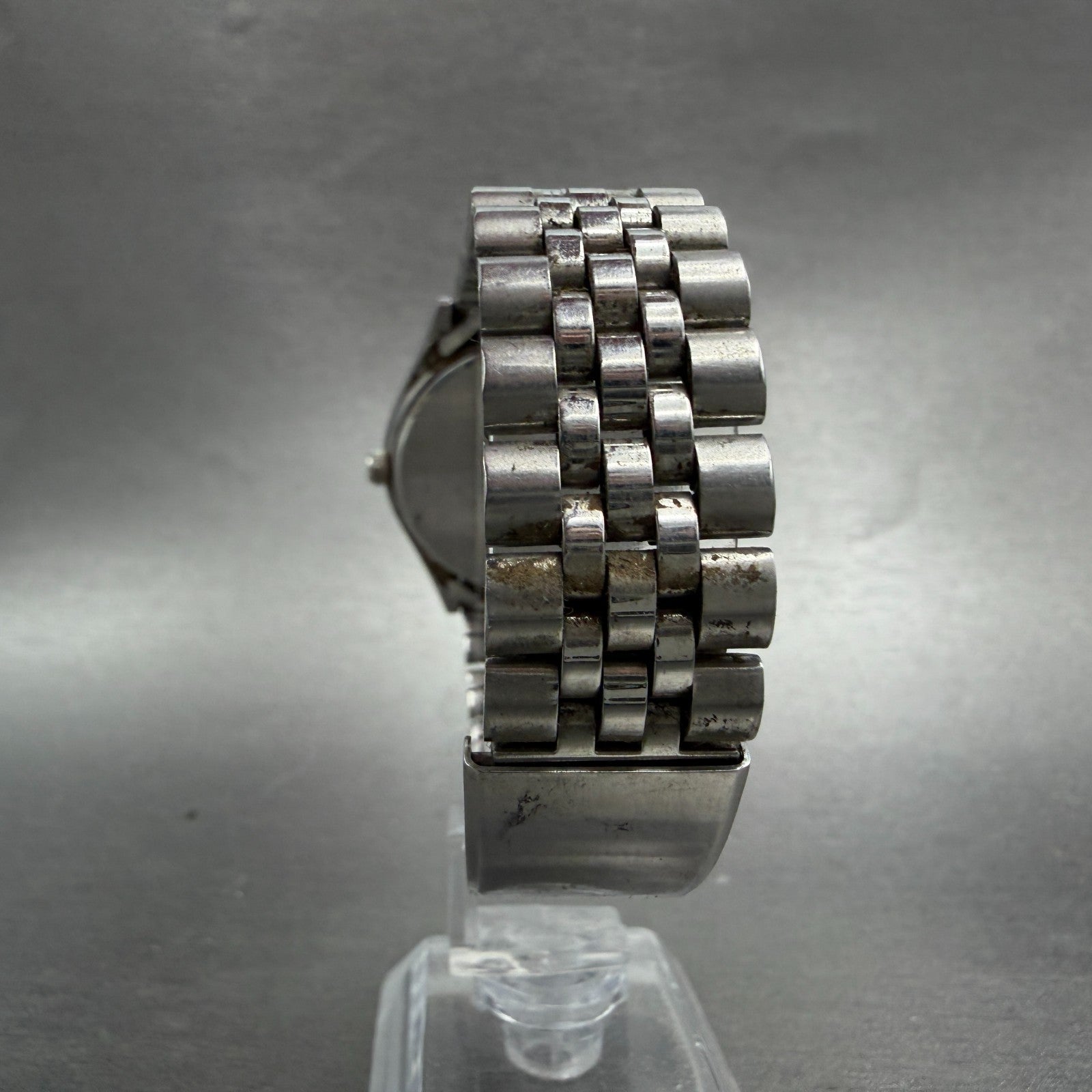 Citizen CQ Watch Men 35mm Gray Dial Silver Tone Daydate 6100-847521 New Battery7