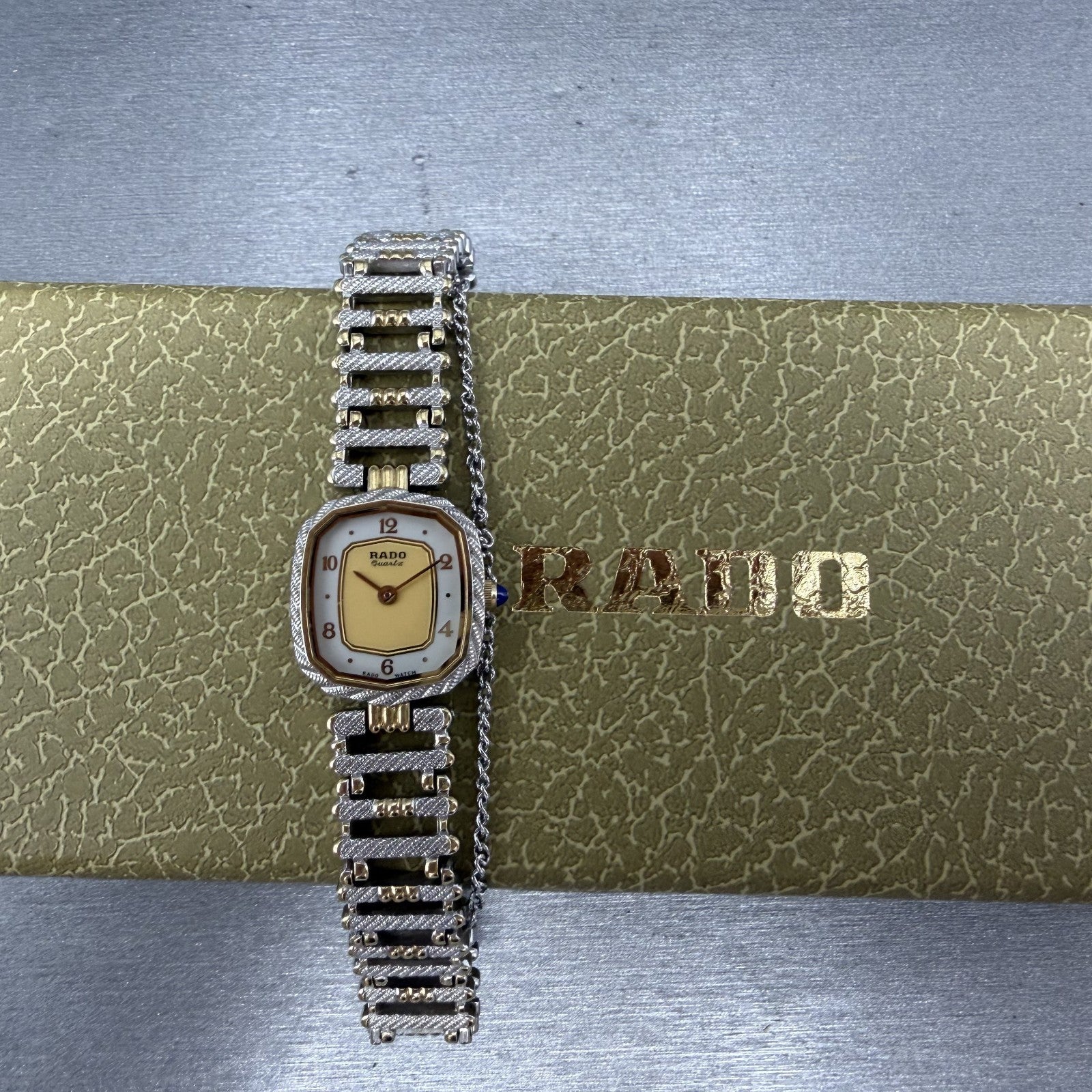 Rado Tank Watch Women 18mm White Dial Two Tone Rectangle 133.9562.2 New Battery0