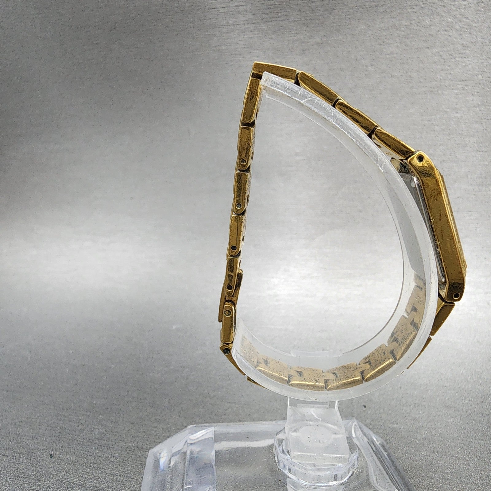 Seiko Tank Watch Women 13mm Champagne Dial Gold Tone Rectangle 2e207479 New Bat8