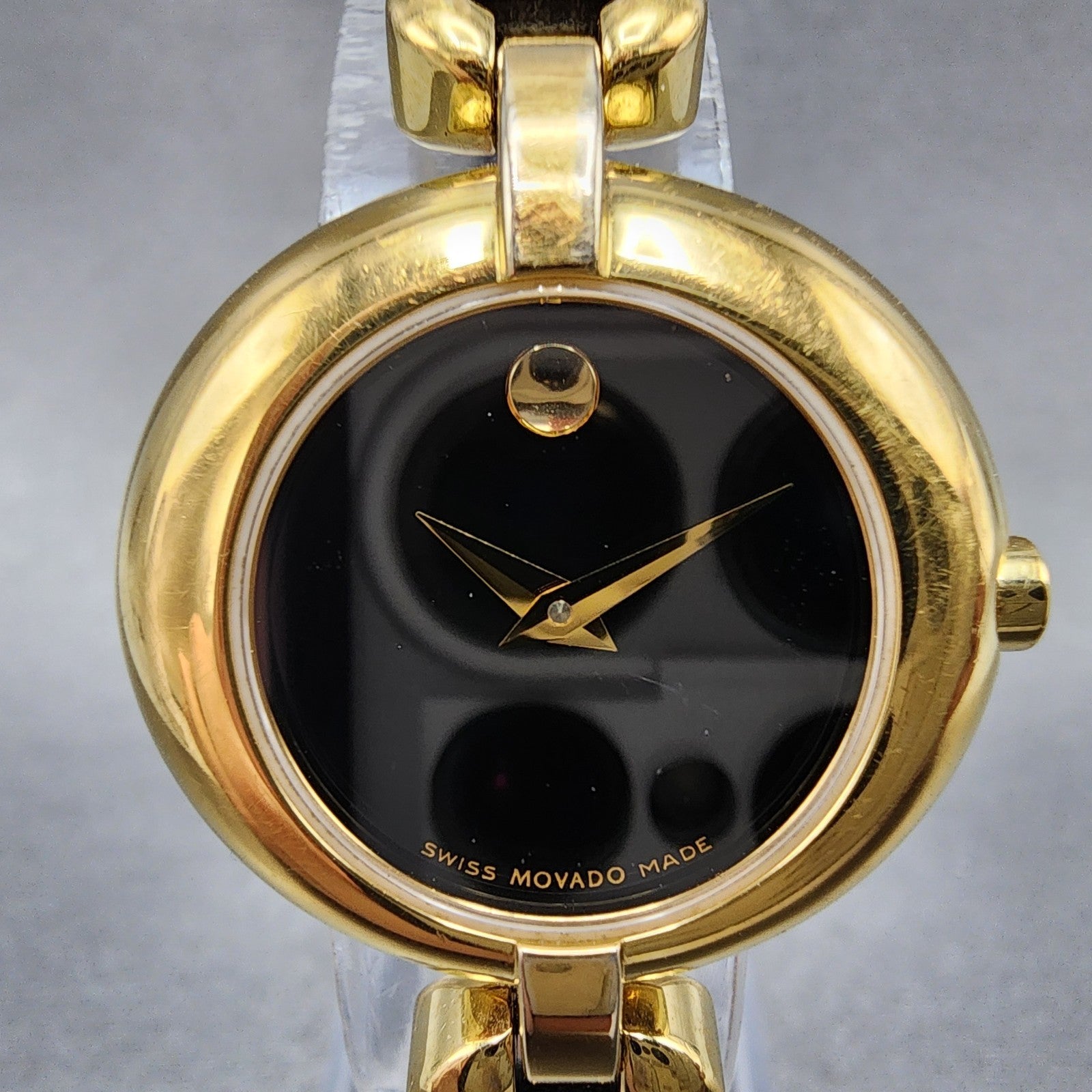 Movado Vivo Watch Women 28mm Black Dial Gold Tone Round 88 A1 1701 New Battery1