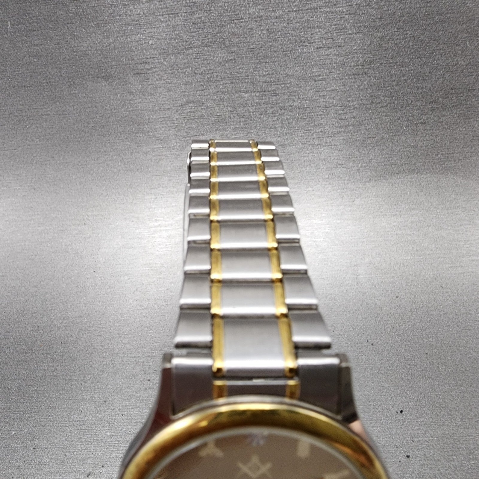 Wittnauer Masonic Watch Men 33mm Champagne Dial Two Tone Date Round New Battery4