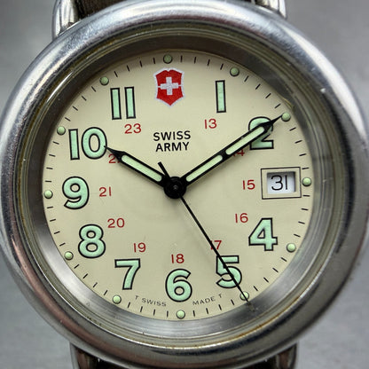 Victorinox Swiss Army Calvary Watch Men 37mm Cream Dial Silver Tone Date PARTSTH2