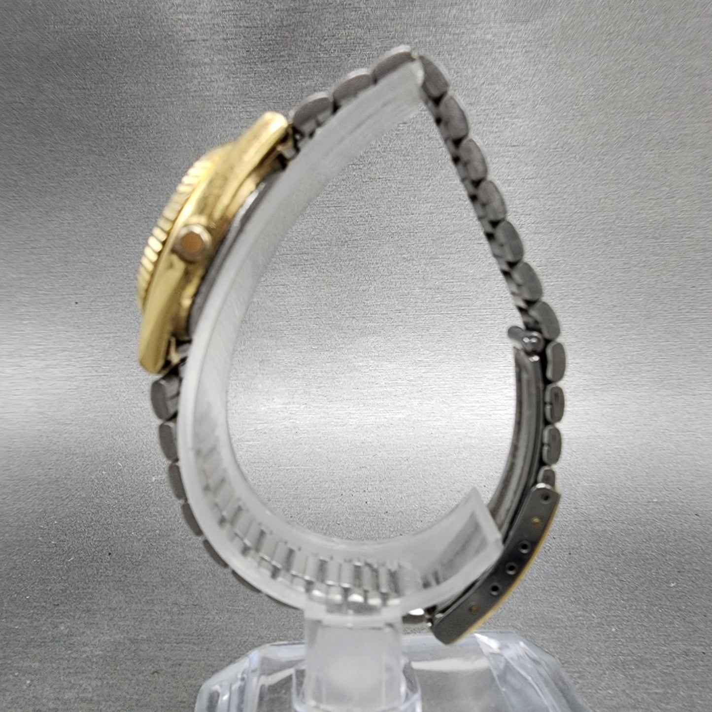 Seiko SQ Watch Women 25mm Gold Dial Gold Tone Daydate Round 2A230039 NewBat VTG6