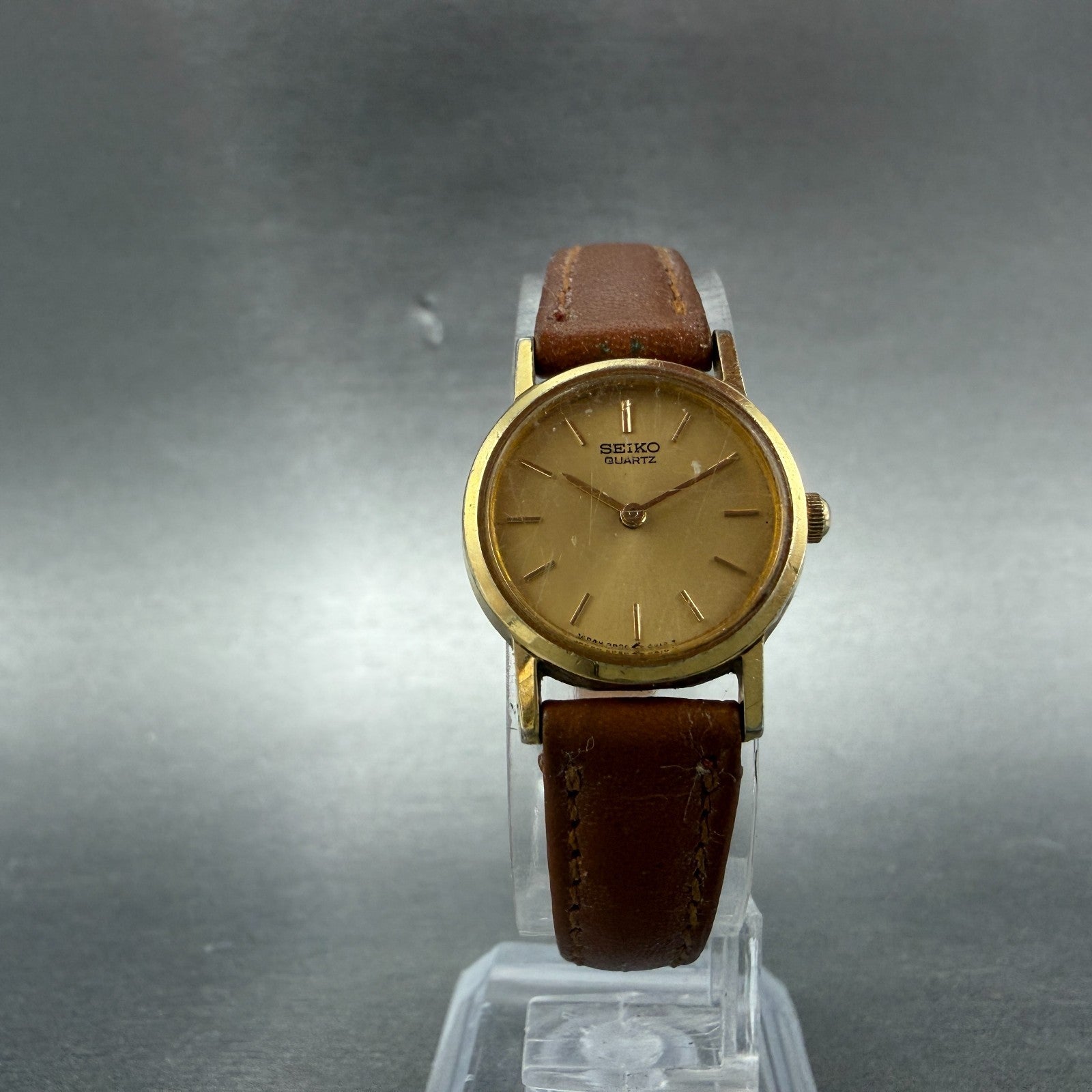 Seiko Watch Women 20mm Champagne Dial Gold Tone Round 2P20-0A10 New Battery VTG5