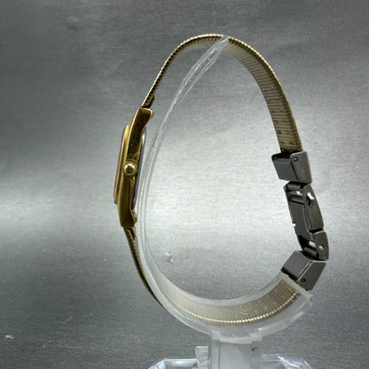 Seiko Watch Women 14mm Champagne Dial Gold Tone Oval 1F20-5C90 New Battery VTG6