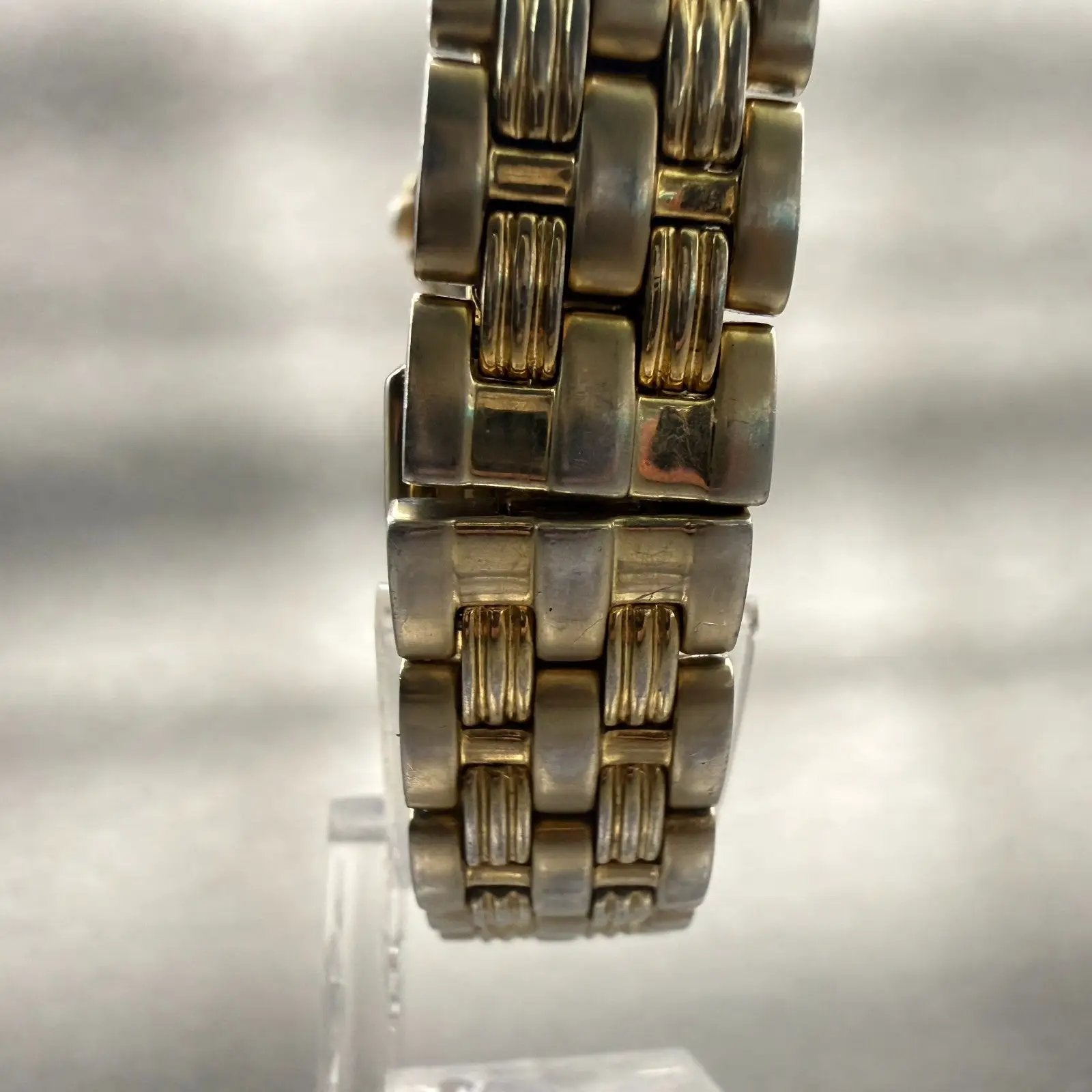 Seiko Watch Women 23mm MOP Dial Gold Tone Diamonds Round 1N00-0KH0 New Battery7