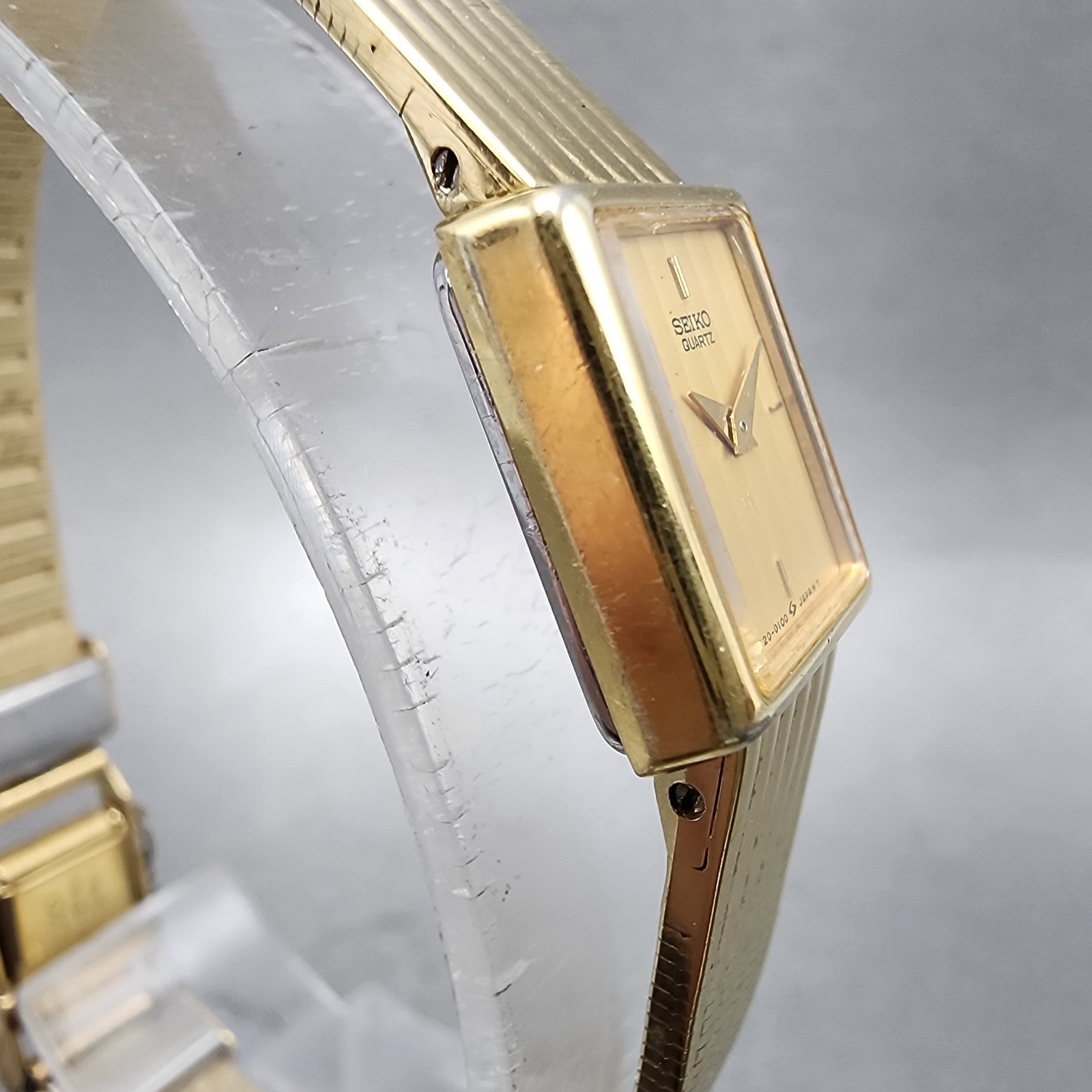 Seiko Tank Watch Women 14mm Champagne Dial Gold Tone 1e205059 New Battery3