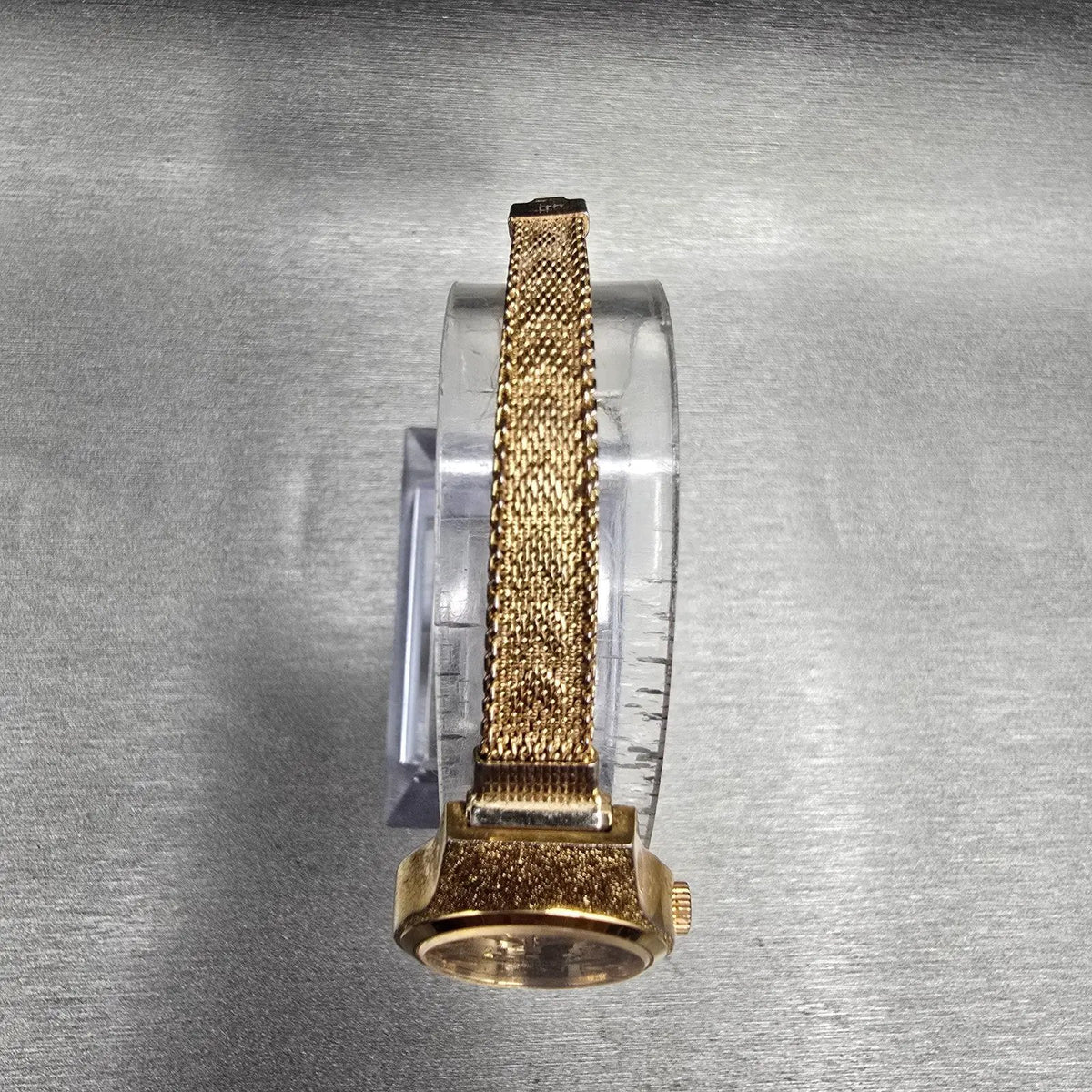 Seiko Watch Women 20mm Black Dial Gold Tone Round 8Y21-0020 New Battery Vintage4