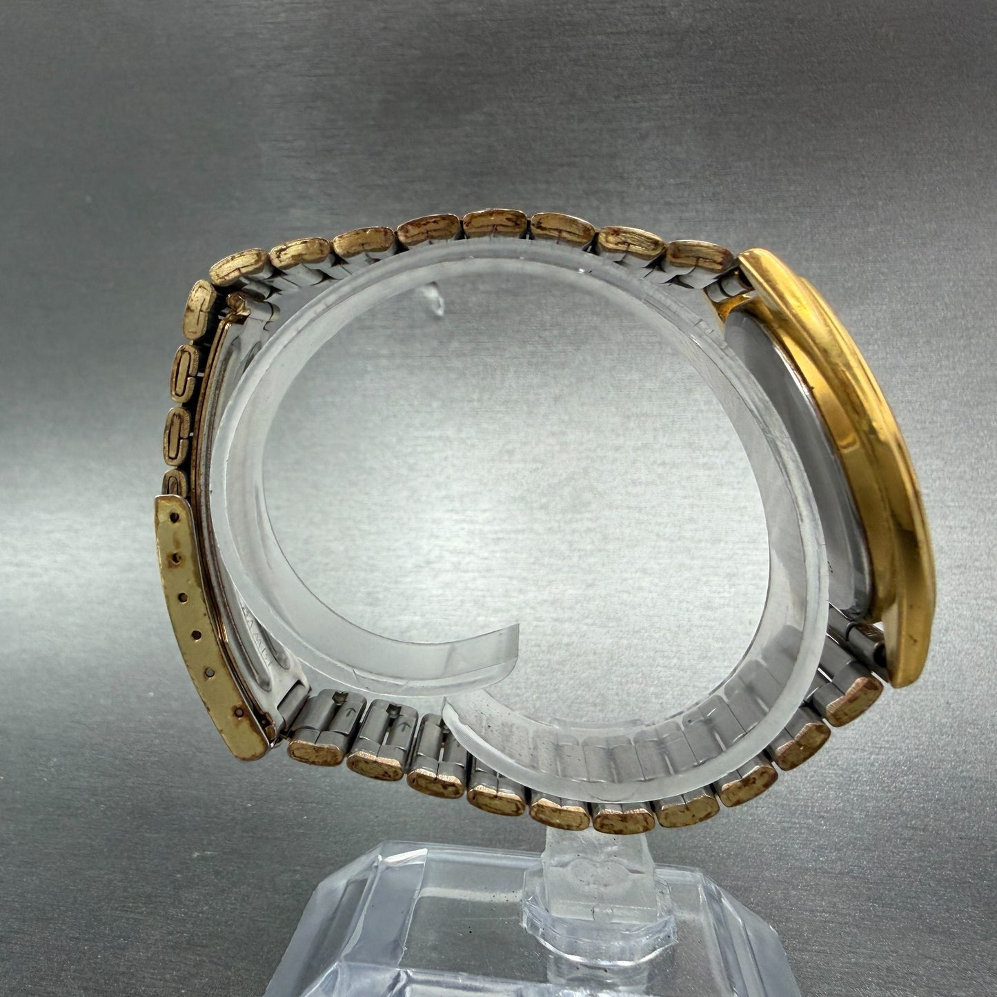 Seiko Watch Men 35mm Champagne Dial Gold Tone Round VTG V701-7A10 New Battery8