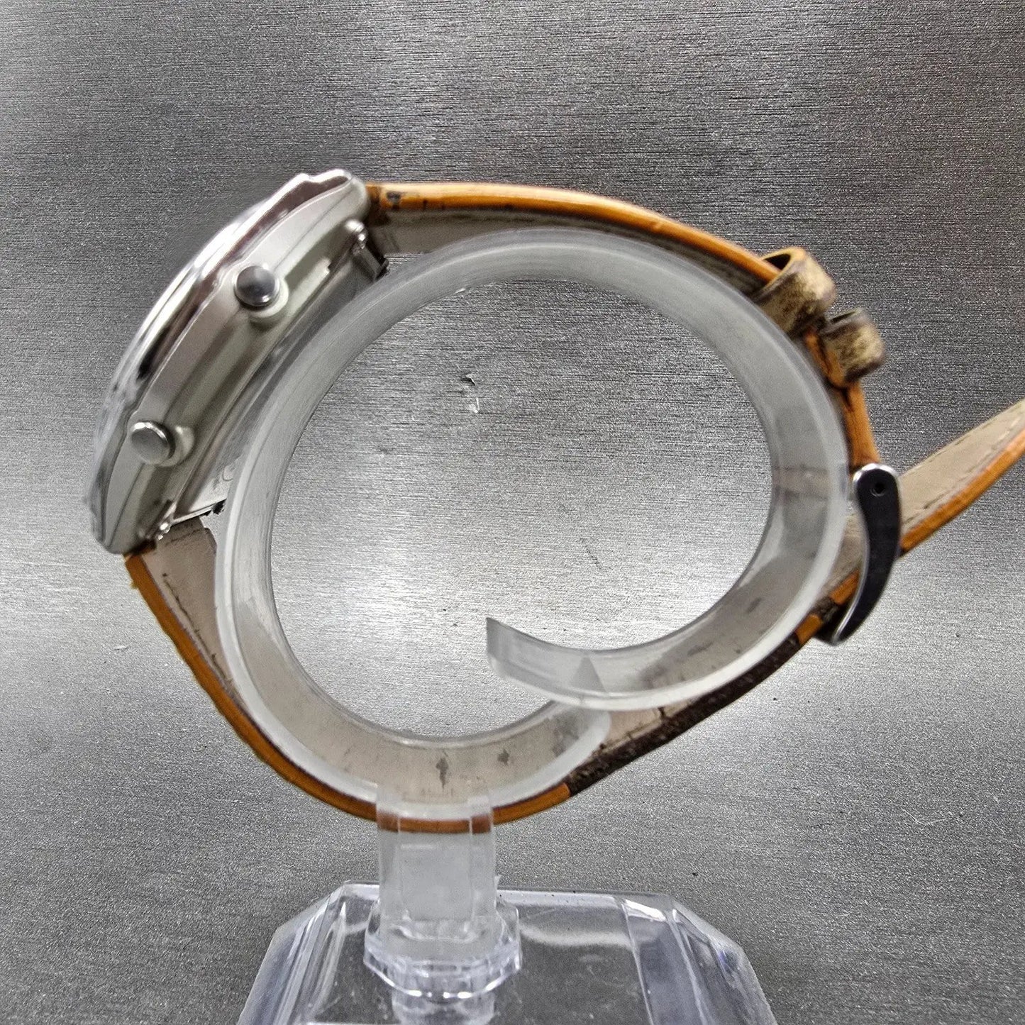 Casio Wave Ceptor Watch Women 35mm White Dial Silver Tone Analog Digital Works P6