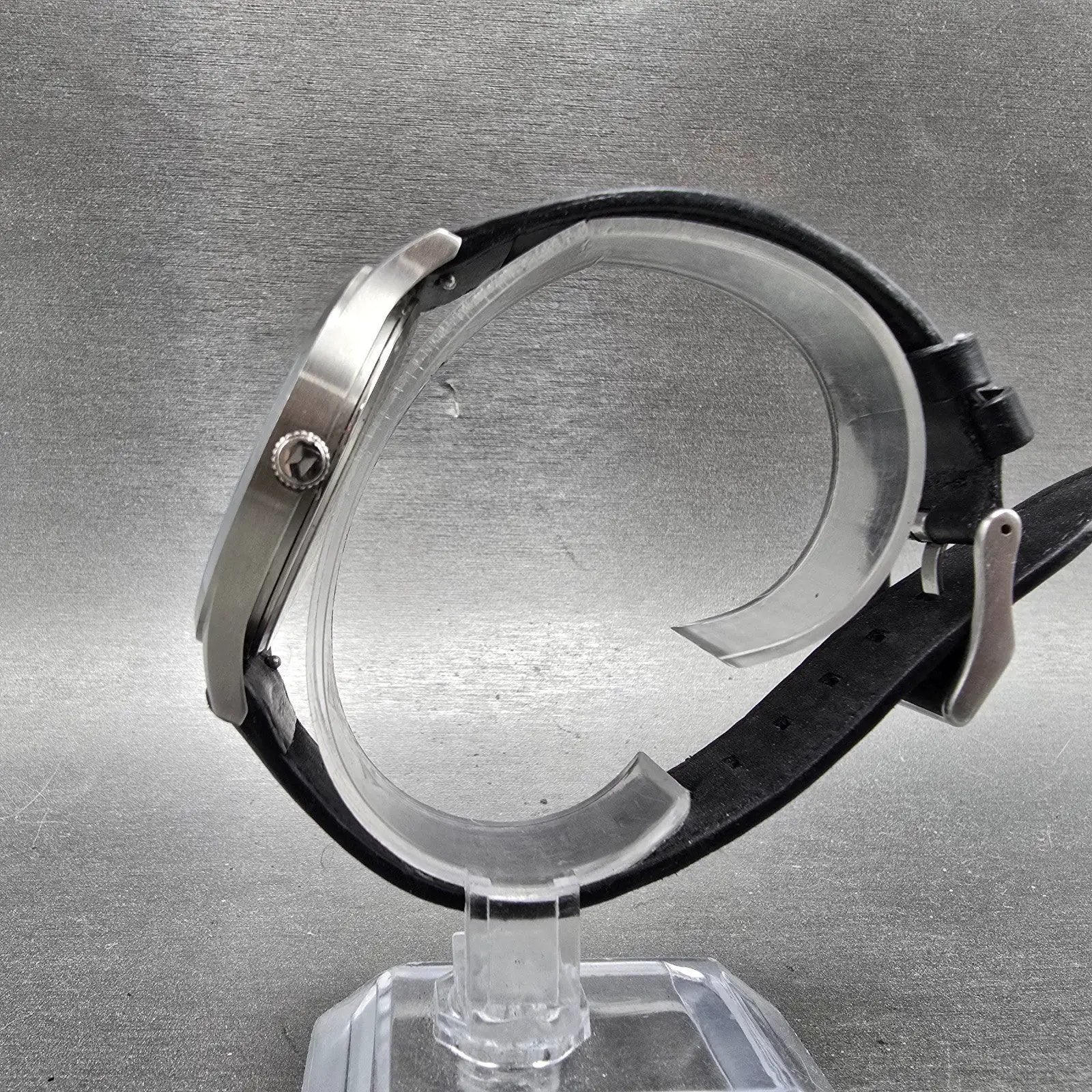 MVMT MT01-GML 40 Watch Men 40mm Black Dial Silver Tone Round Leather New Batt 126