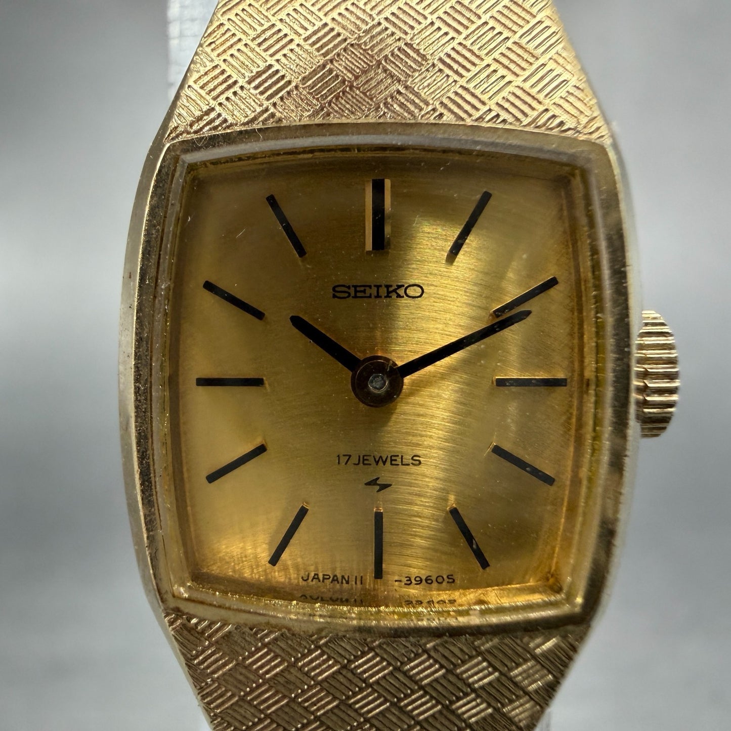Seiko Tank Watch Women 17mm Champagne Dial Gold Tone Manual 11-4210 Runs Vintage1