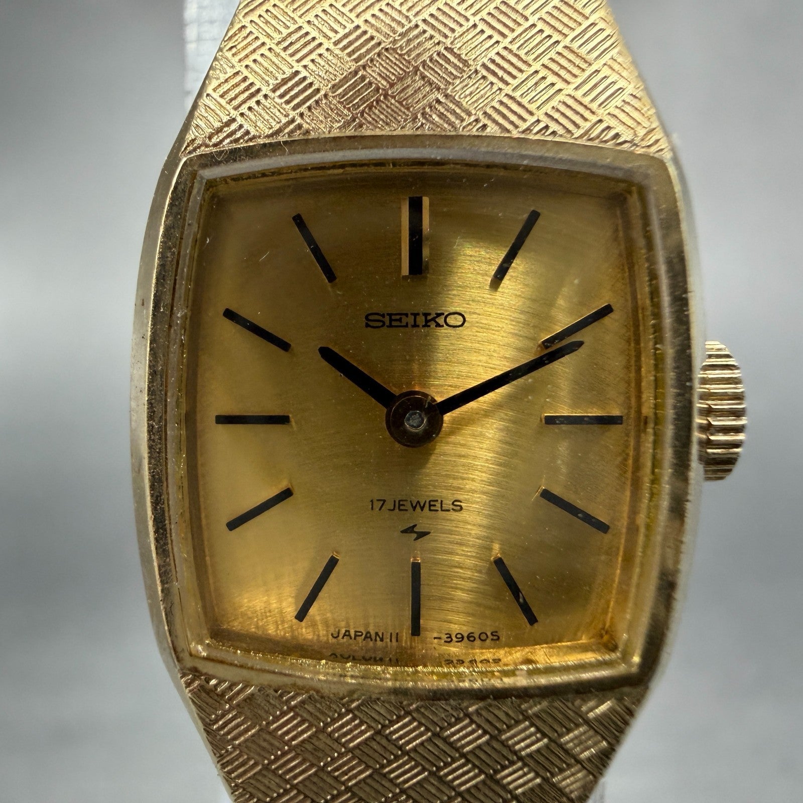 Seiko Tank Watch Women 17mm Champagne Dial Gold Tone Manual 11-4210 Runs Vintage1