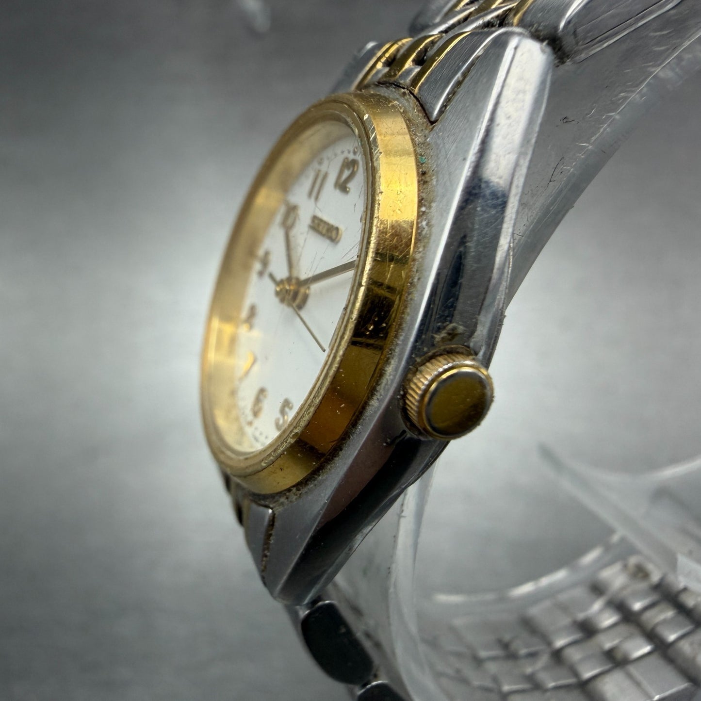 Seiko Watch Women 24mm White Dial Two Tone Date Round 7n82-6001 New Battery VTG2