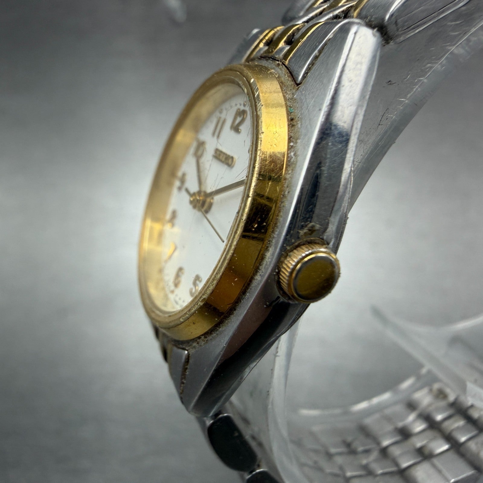 Seiko Watch Women 24mm White Dial Two Tone Date Round 7n82-6001 New Battery VTG2