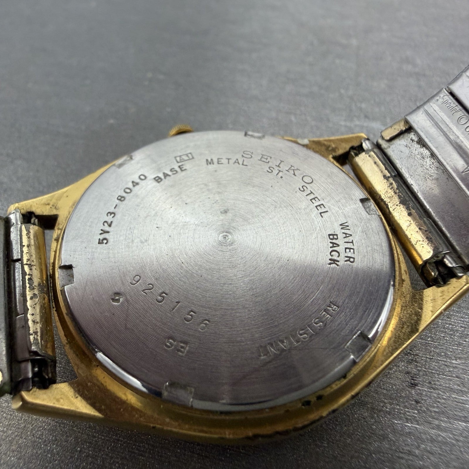 Seiko SQ Watch Men 36mm Champagne Dial Gold Tone Daydate 5y23-8040 New Battery9