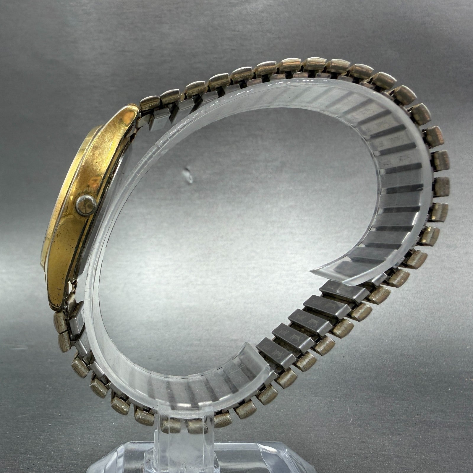 Pulsar Watch Men 34mm Champagne Dial Gold Tone Daydate Round V533-7a30 New Batt6