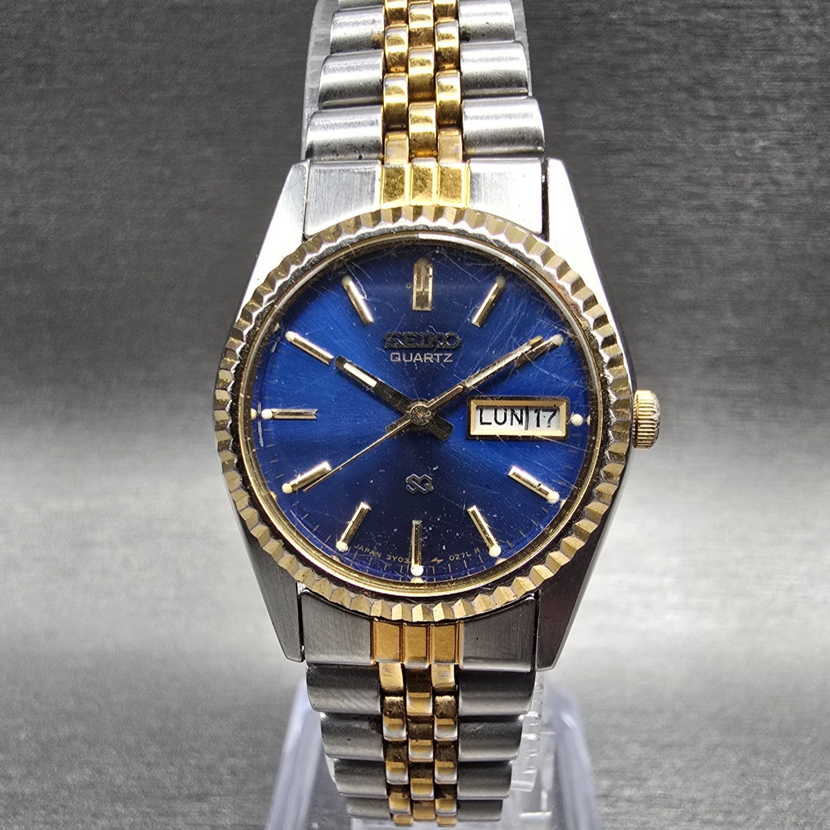 Seiko SQ Watch Women 23mm Blue Dial Two Tone Daydate Round 3Y03-0169 New Battery0