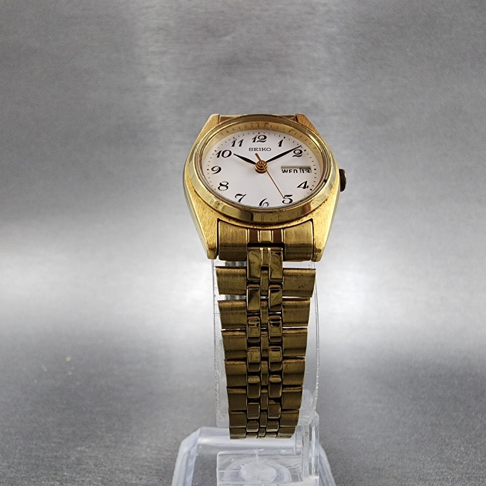 Seiko Watch Women 24mm White Dial Gold Tone Daydate Round 7N830011 New Battery5