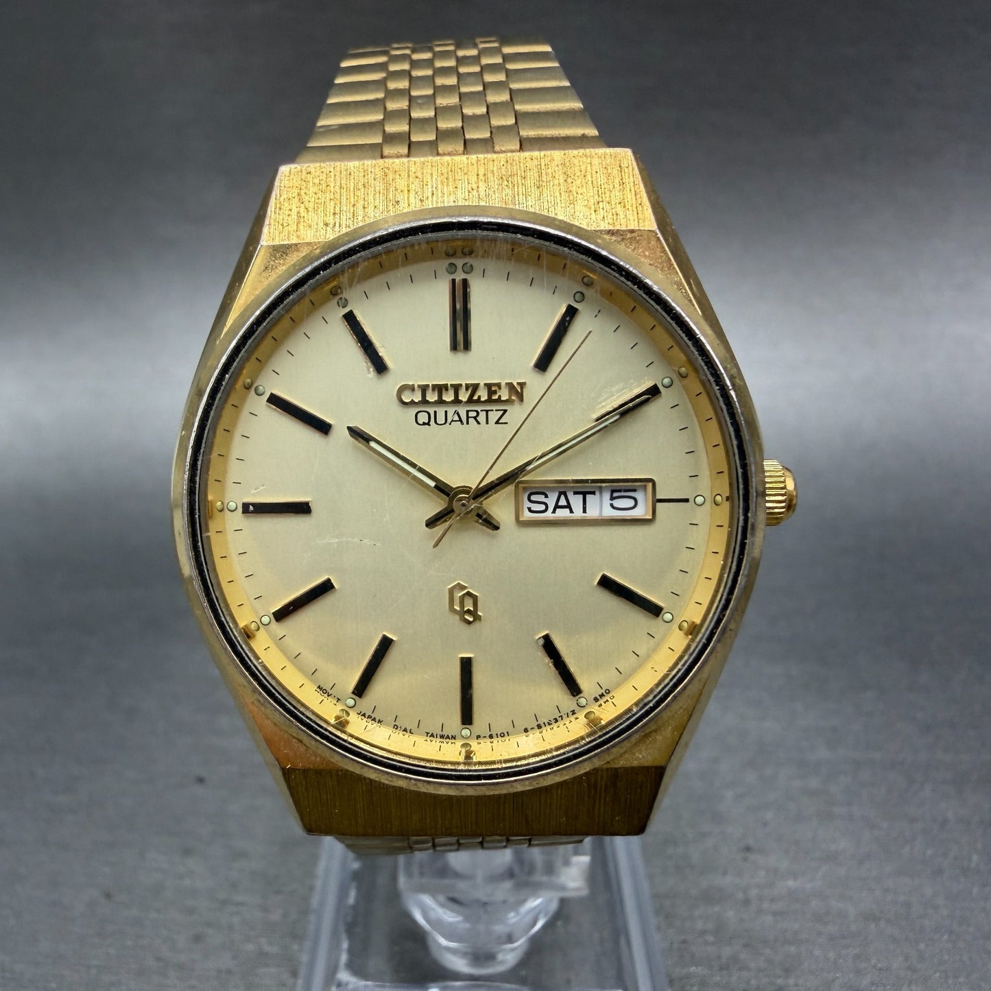 Citizen CQ Watch Men 35mm Champagne Dial Gold Tone Daydate READ!!!!! New Battery0