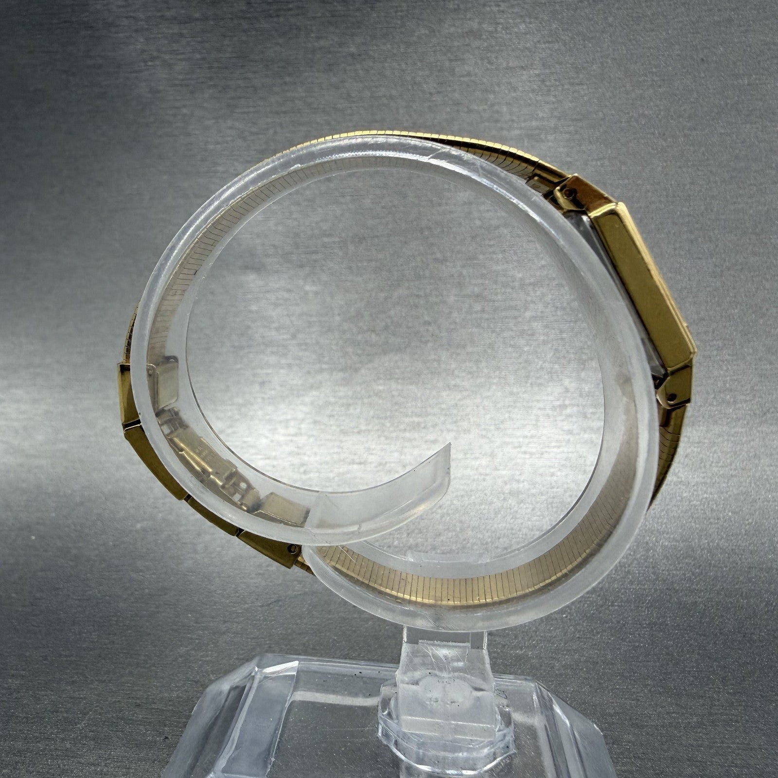 Seiko Tank Watch Women 12mm Black Dial Gold Tone 2E20-6479 New Battery VTG ABC8