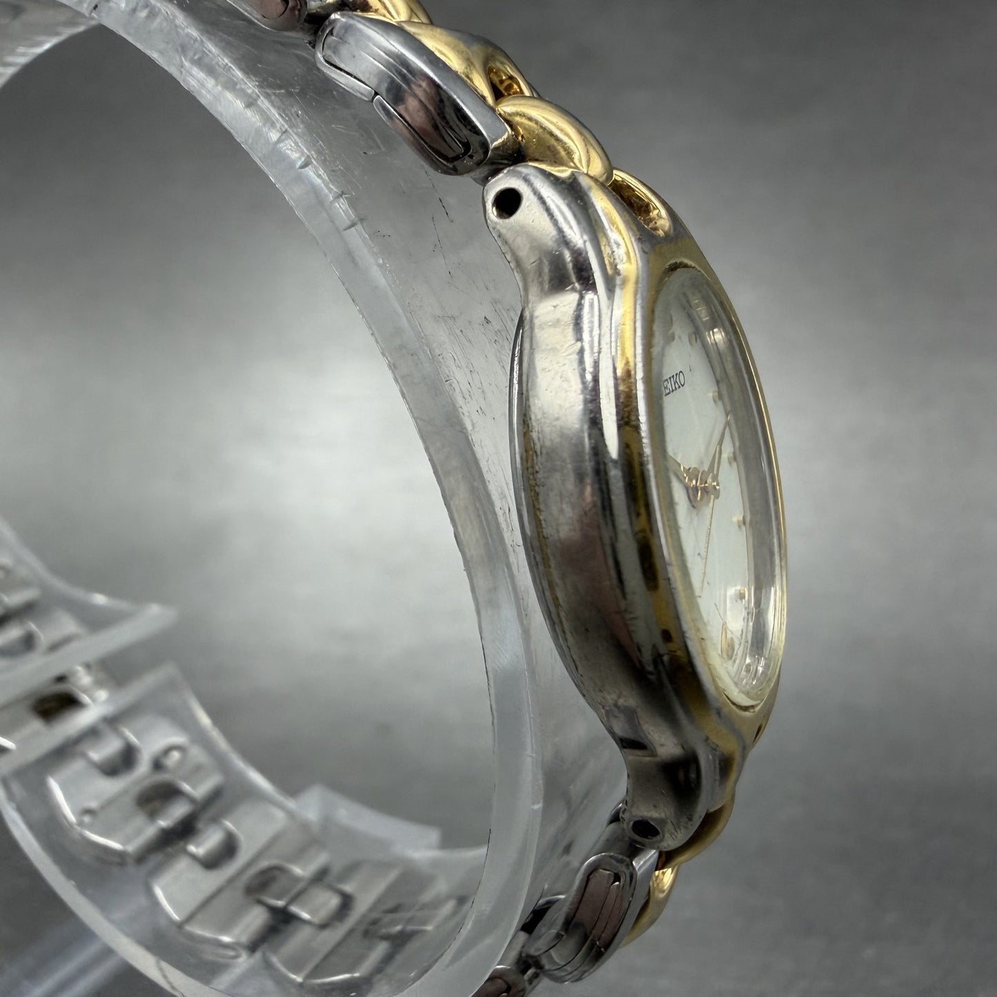 Seiko Watch Women 19mm White Dial Two Tone Oval Vintage 1N01-5B09 New Battery3