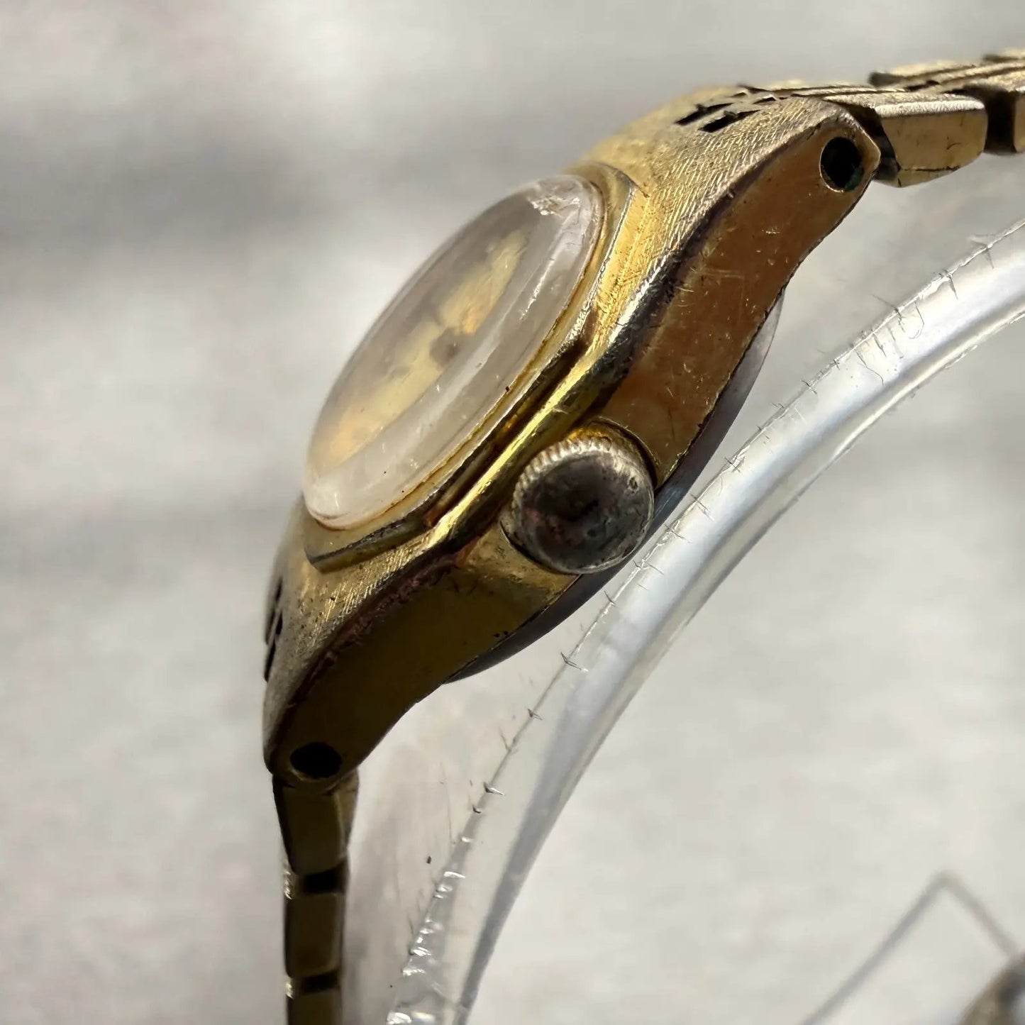 Seiko Watch Women 17mm Gold Dial Gold Tone Oval 5420-0130 New Battery Vintage2