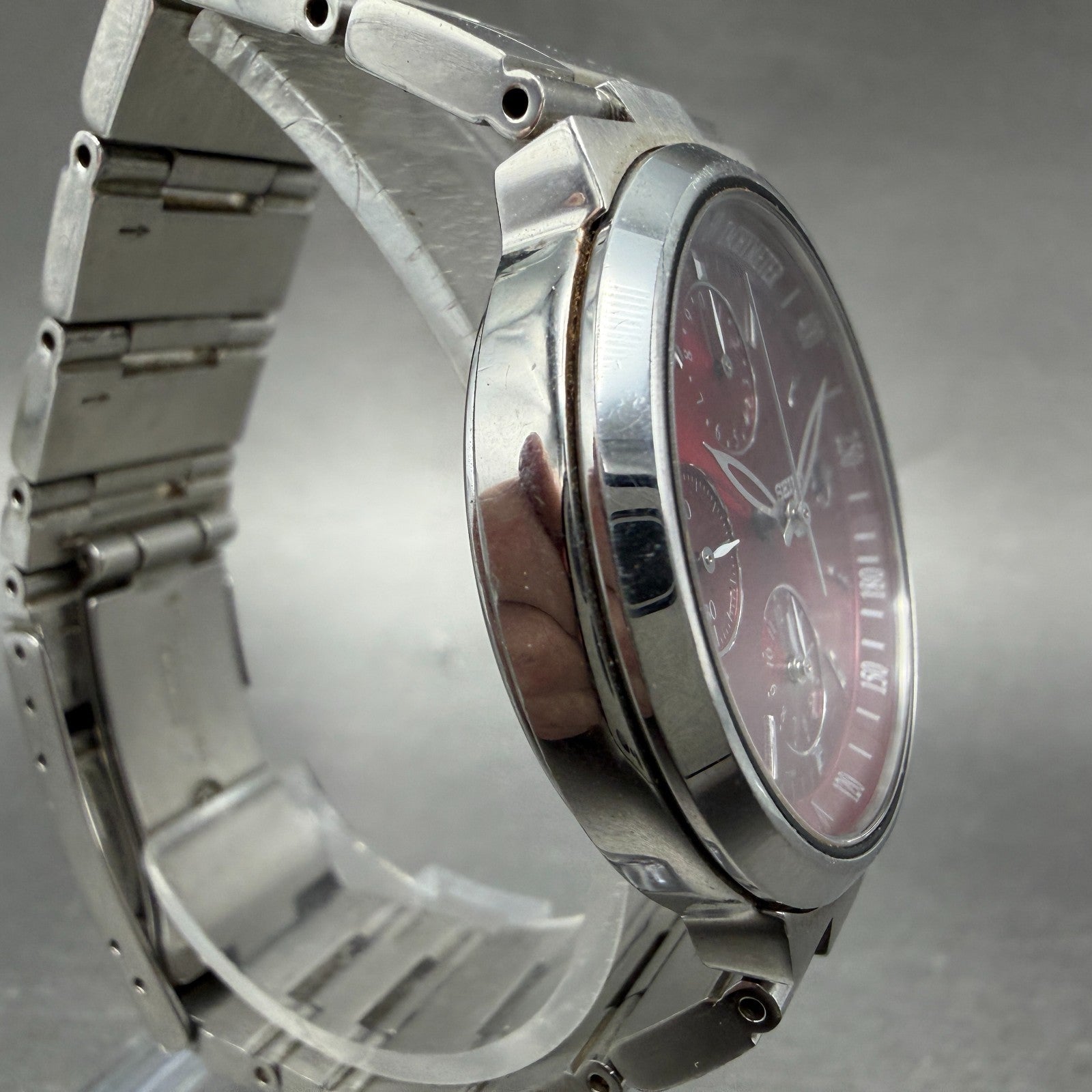 Seiko Lukia Chronograph Watch Women 35mm Red Dial Silver Dial Date New Battery3