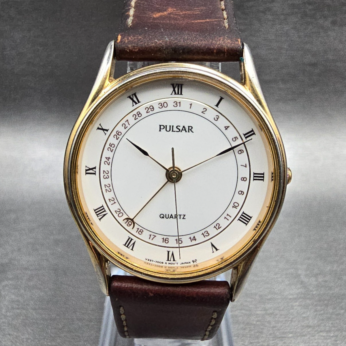 Seiko Pulsar Watch Men 32mm White Dial Gold Tone Date Round V337-7010 New Batt0
