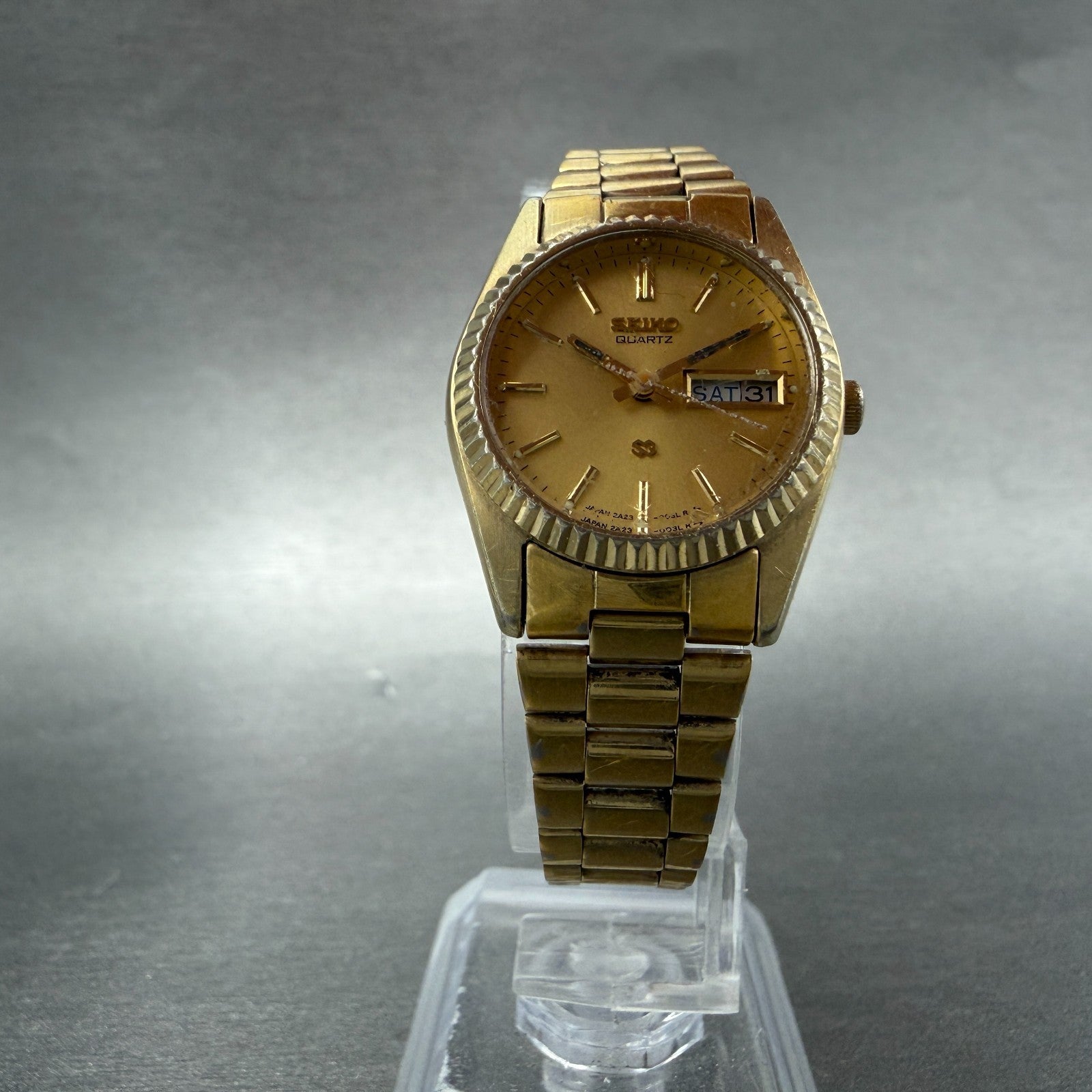 Seiko SQ Watch Women 24mm Champagne Dial Gold Tone Daydate 2a23-0030 New Batt GV5