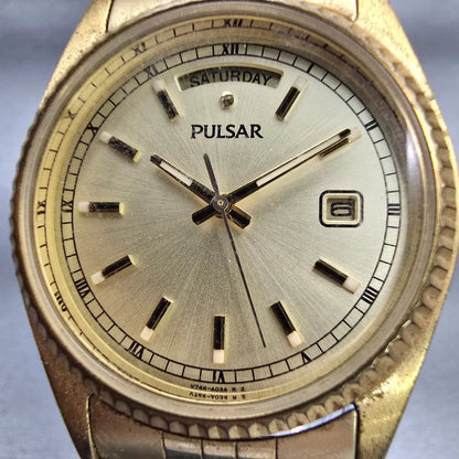 Seiko Pulsar Watch Men 35mm Champagne Dial Gold Tone Daydate V744-X004 New Batt1