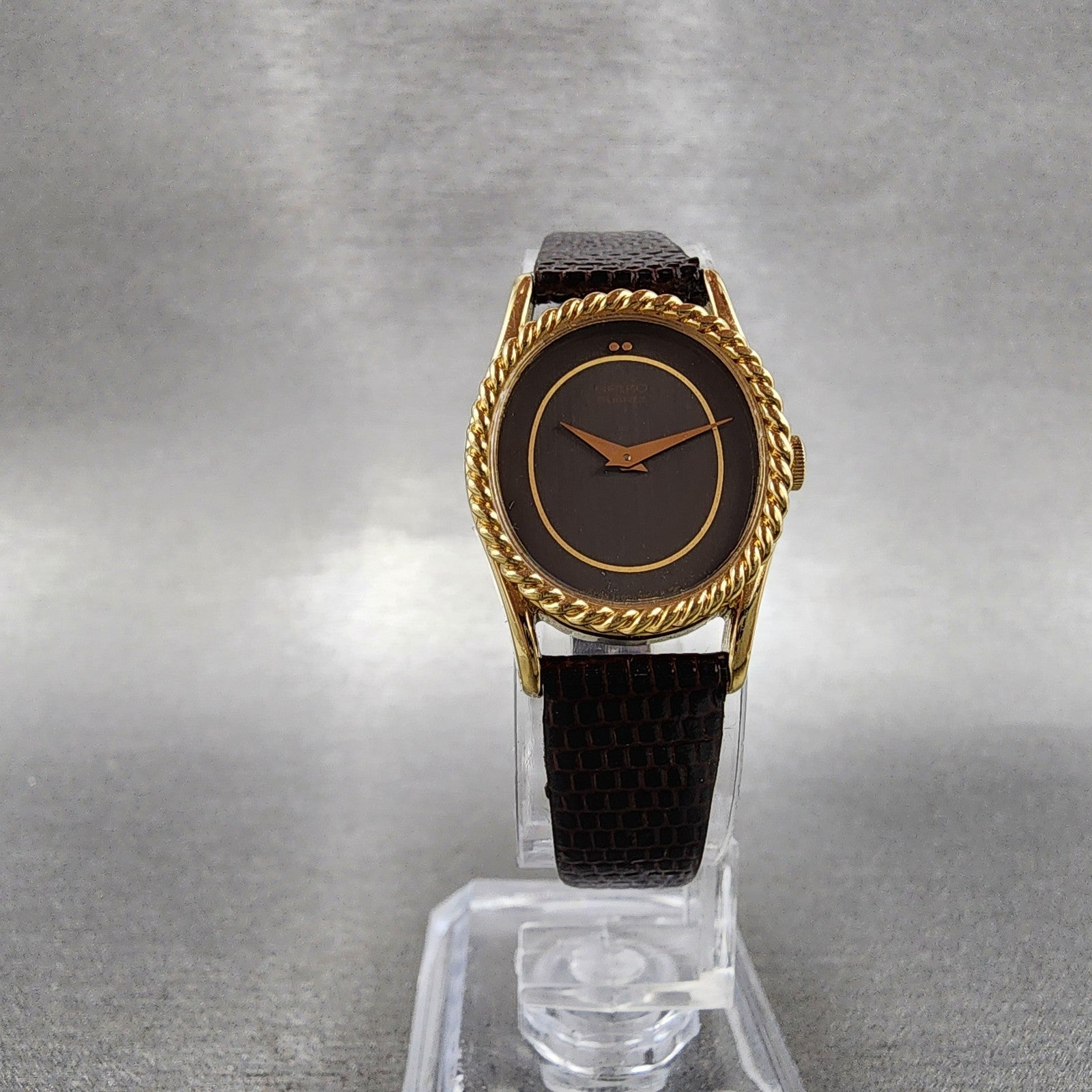 Seiko Watch Women 20mm Black Dial Gold Oval 14007170 New Battery5