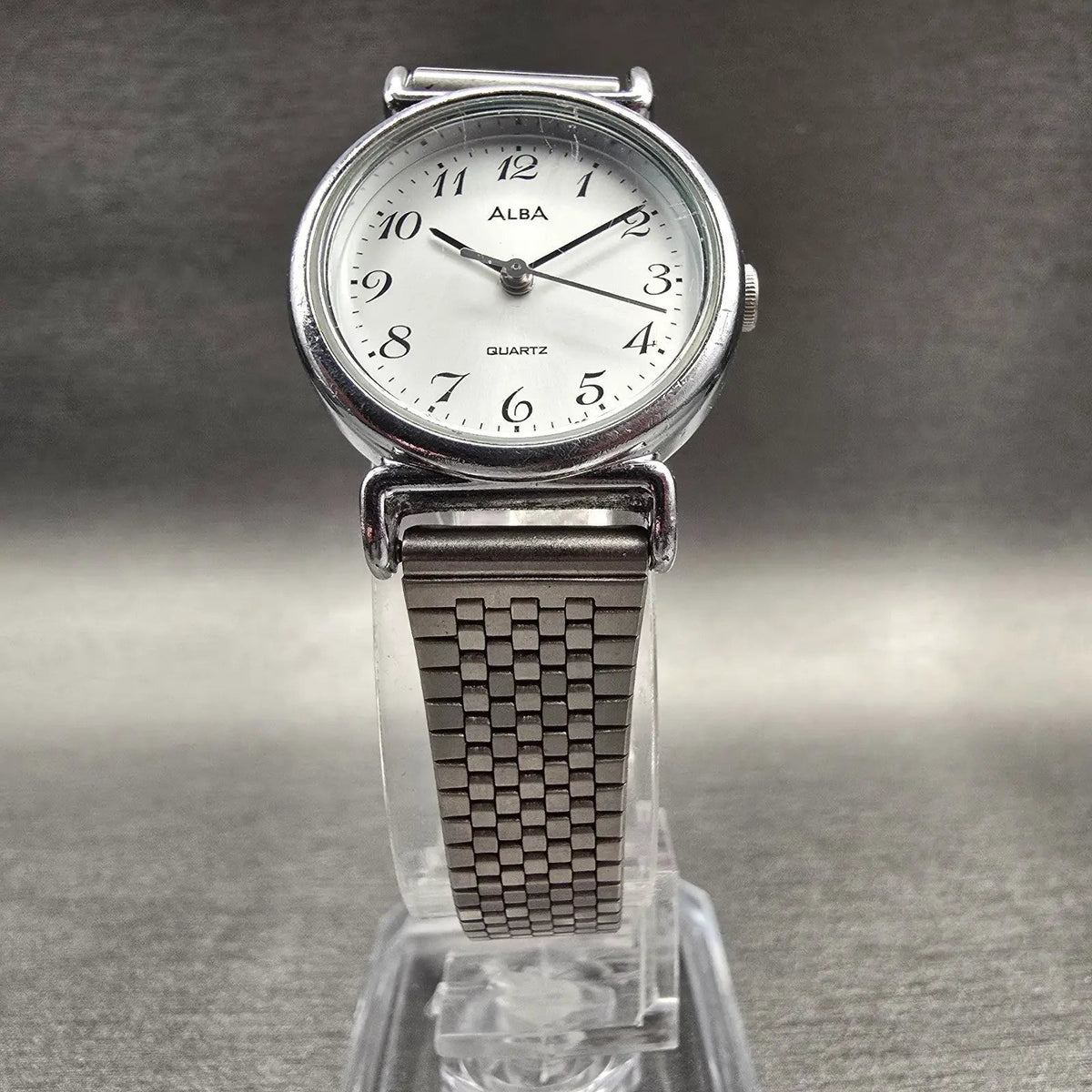 Seiko Alba Watch Women 24mm Silver Dial Silver Tone Round V811-0540 New Battery5