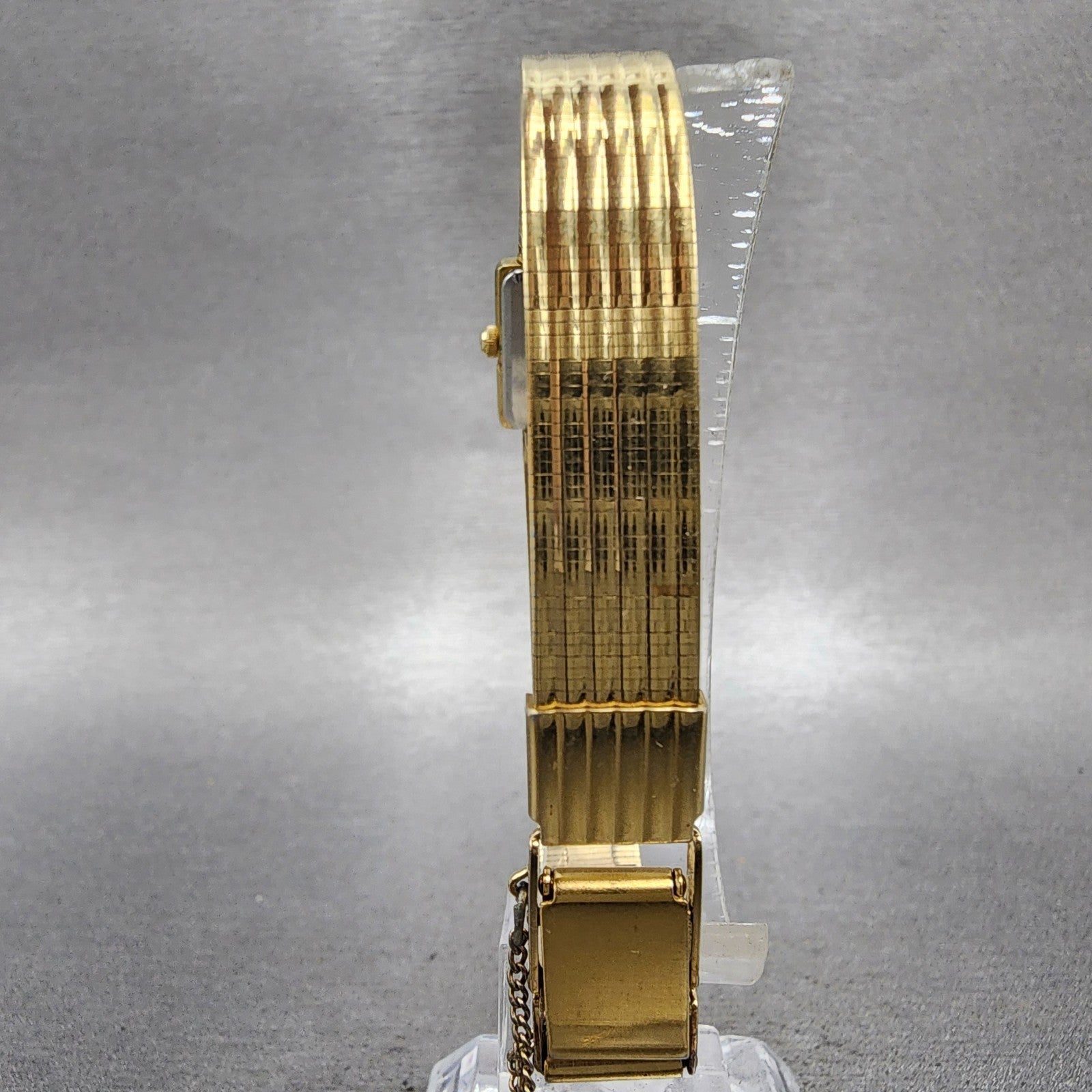 Seiko Tank Watch Women 14mm Champagne Dial Gold Tone 1e205059 New Battery7