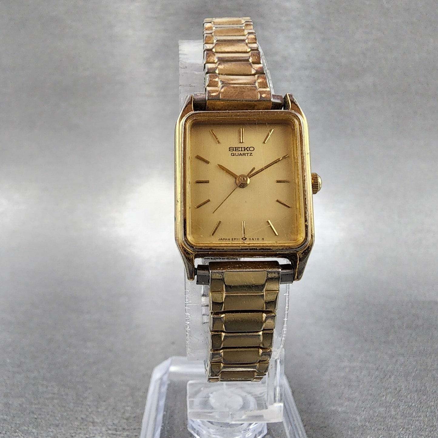 Seiko Tank Watch Women 18mm Champagne Dial Gold Tone 2p215a00 New Battery5