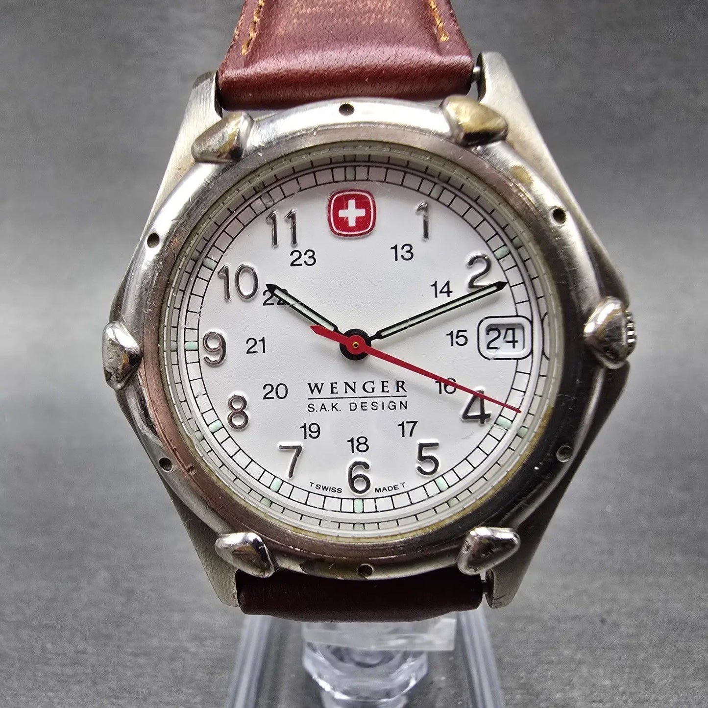 Wenger SAK Designs Watch Men 36mm White Dial Silver Tone Date Round PARTS0