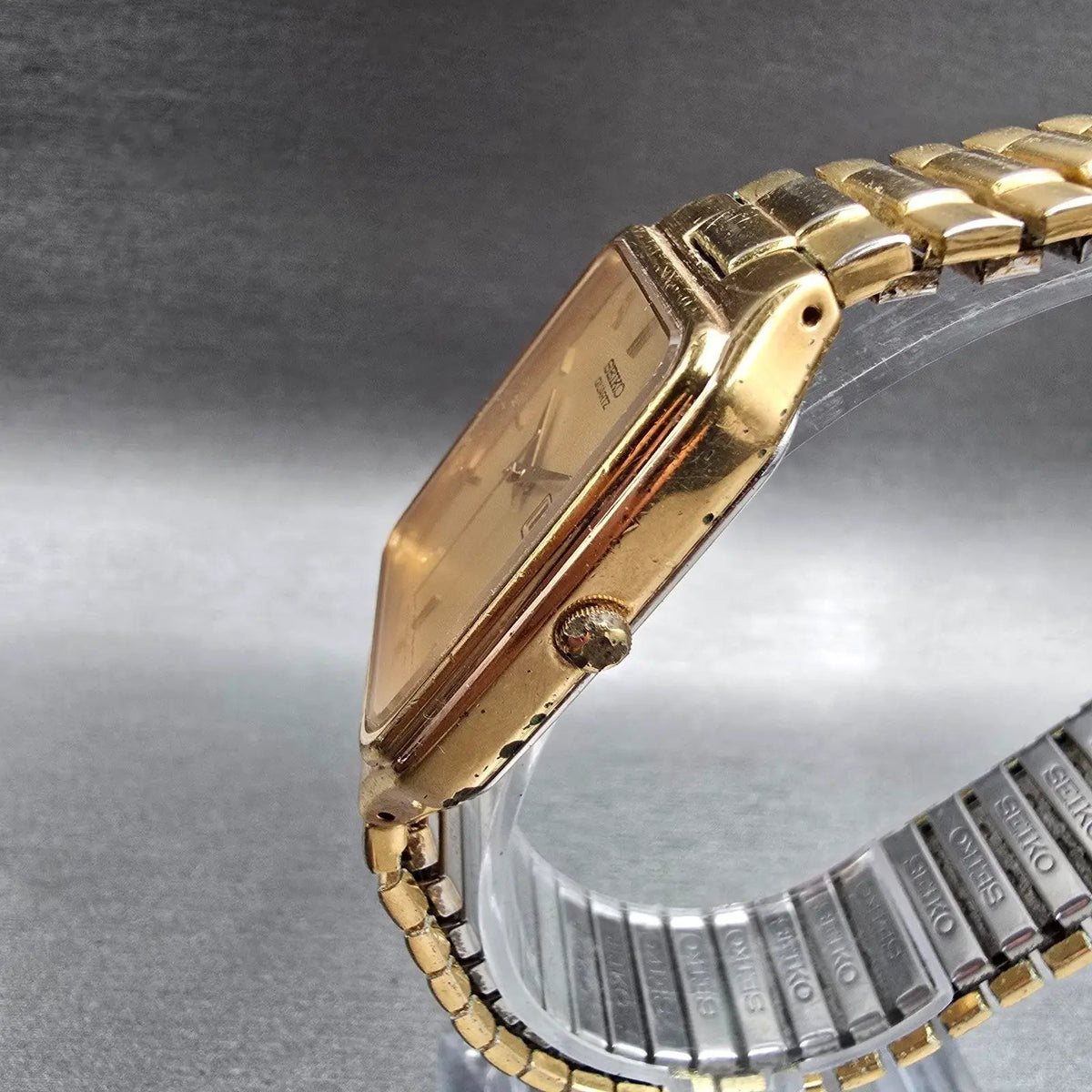 Seiko Watch Men 28mm Gold Dial Gold Tone Daydate Rectangle 7N33-5028 New Batt JP2
