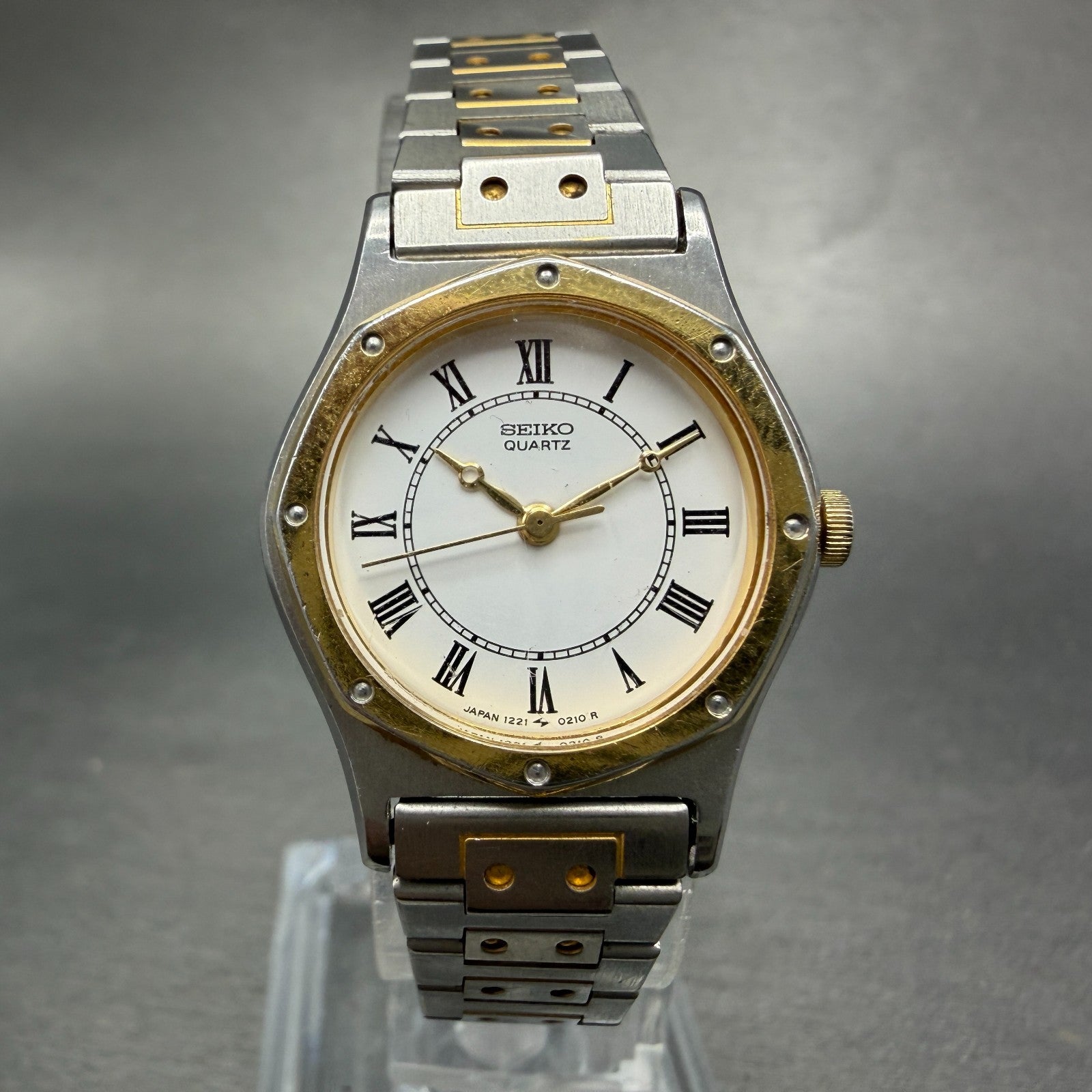 Seiko Watch Women 23mm White Dial Two Tone Round 1221-0040 New Battery Vintage0