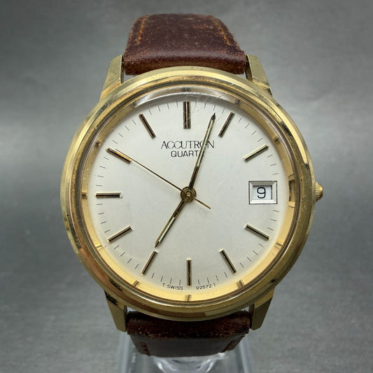 Bulova Accutron Watch Men 35mm White Dial Gold Tone Date P9 92572 PARTS0