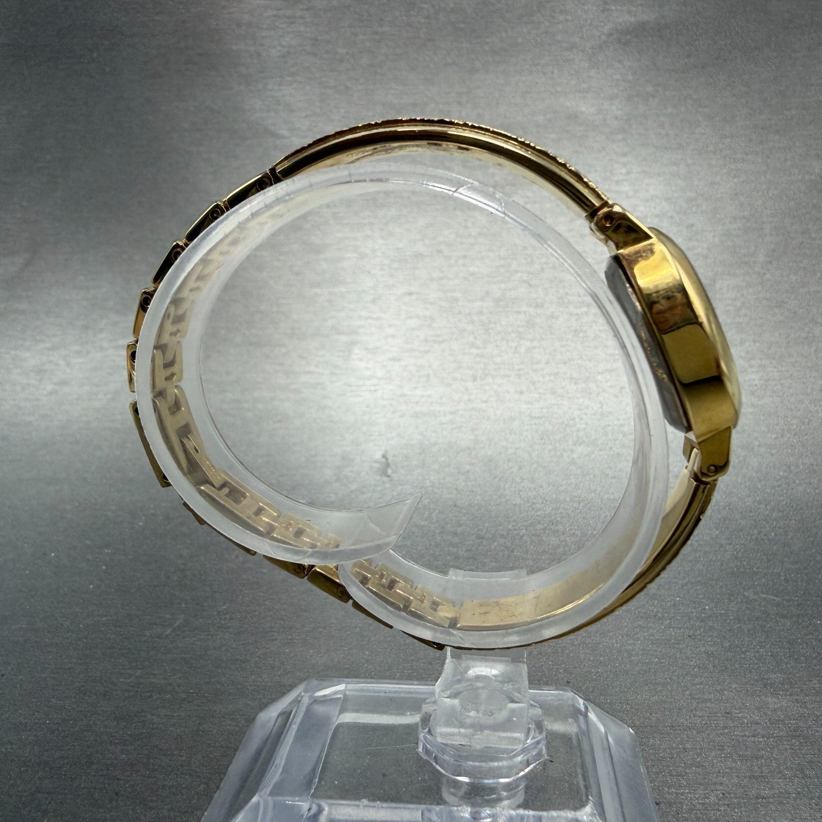 Elgin Watch Women 18mm MOP Dial Gold Tone Oval EG8074 Diamond New Battery GT768