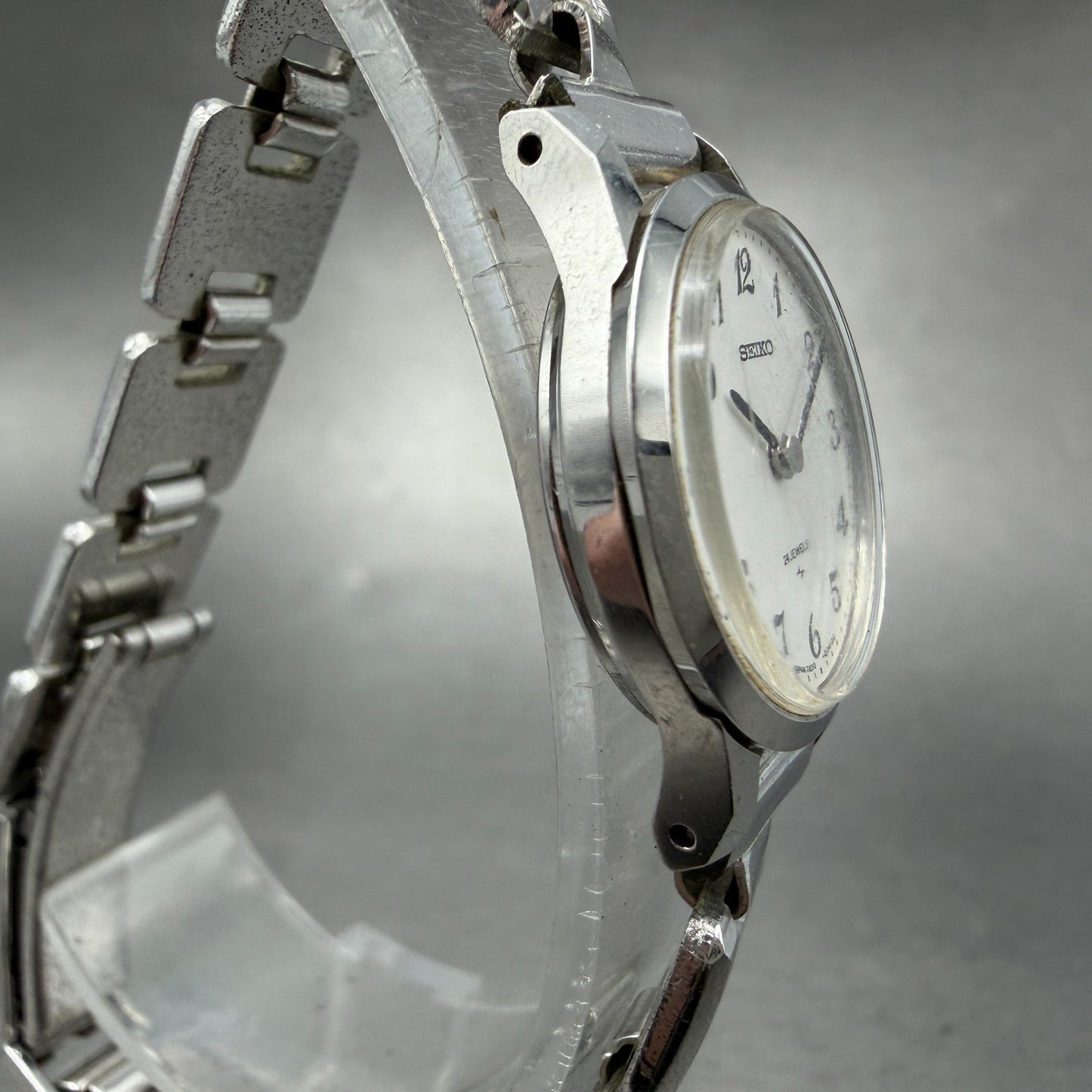 Seiko Watch Women 21mm Silver Dial Silver Tone Round 2220-0020 Manual Runs MFT3