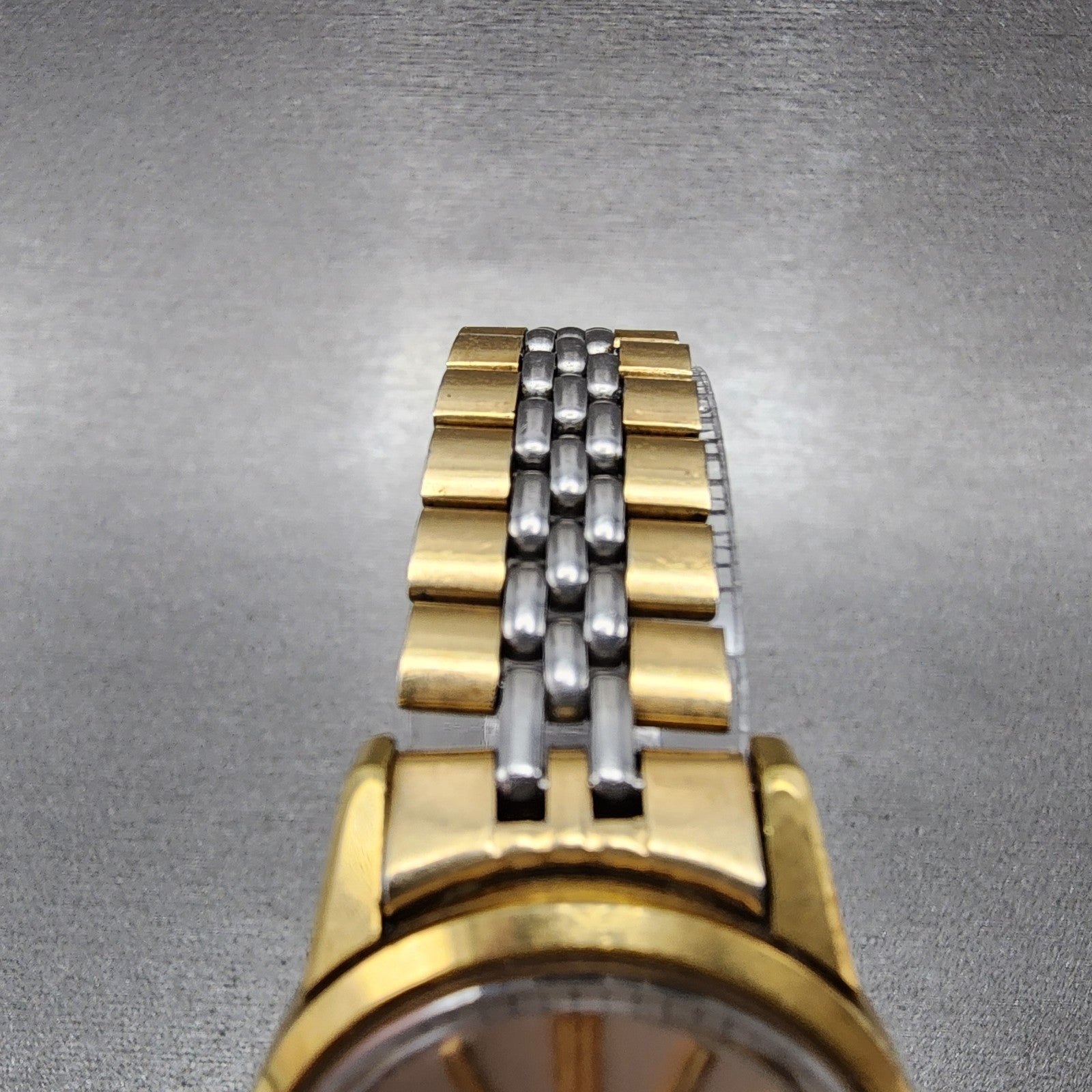 Seiko Watch Women 27mm Silver Dial Two Tone Manual 21070050 Runs4