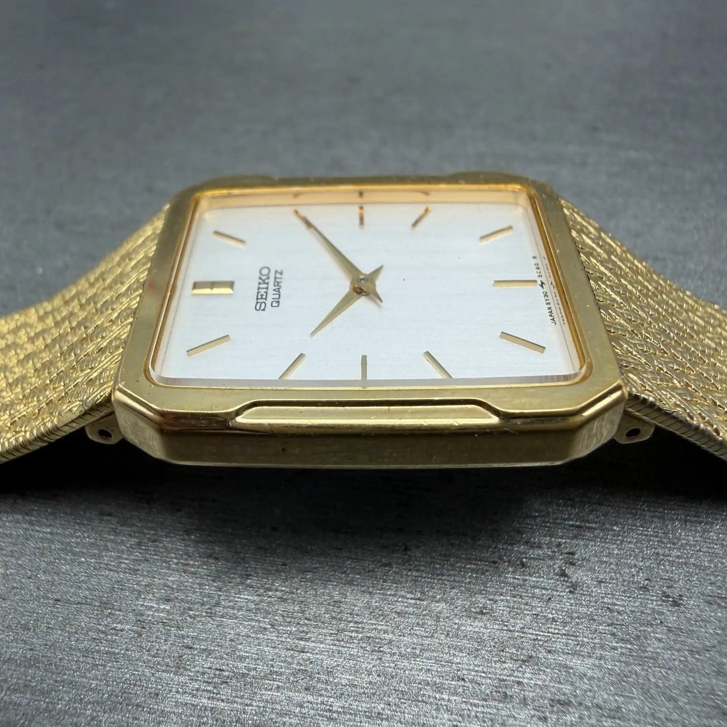 Seiko Tank Watch Men 25mm Silver Dial Gold Tone Rectangle READ! 5Y30-5B49 NewBat5