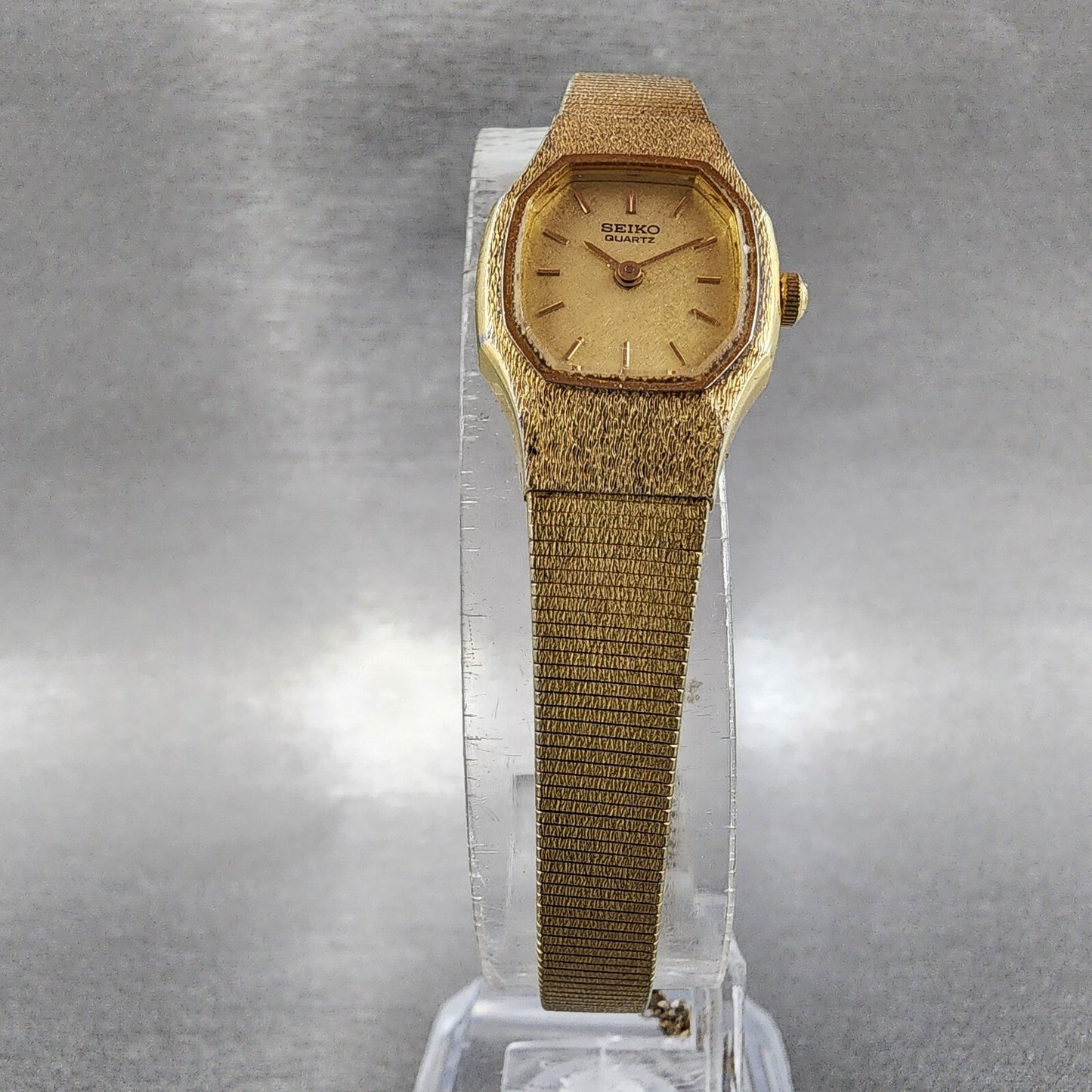 Seiko Watch Women 17mm Gold Dial Gold Tone Octagon 1N005B29 New Battery5
