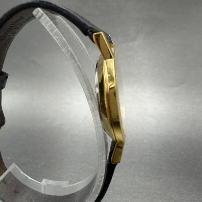 Movado Museum Watch Women 25mm Black Dial Gold Tone Round 87.A1.832.1 New Batt3