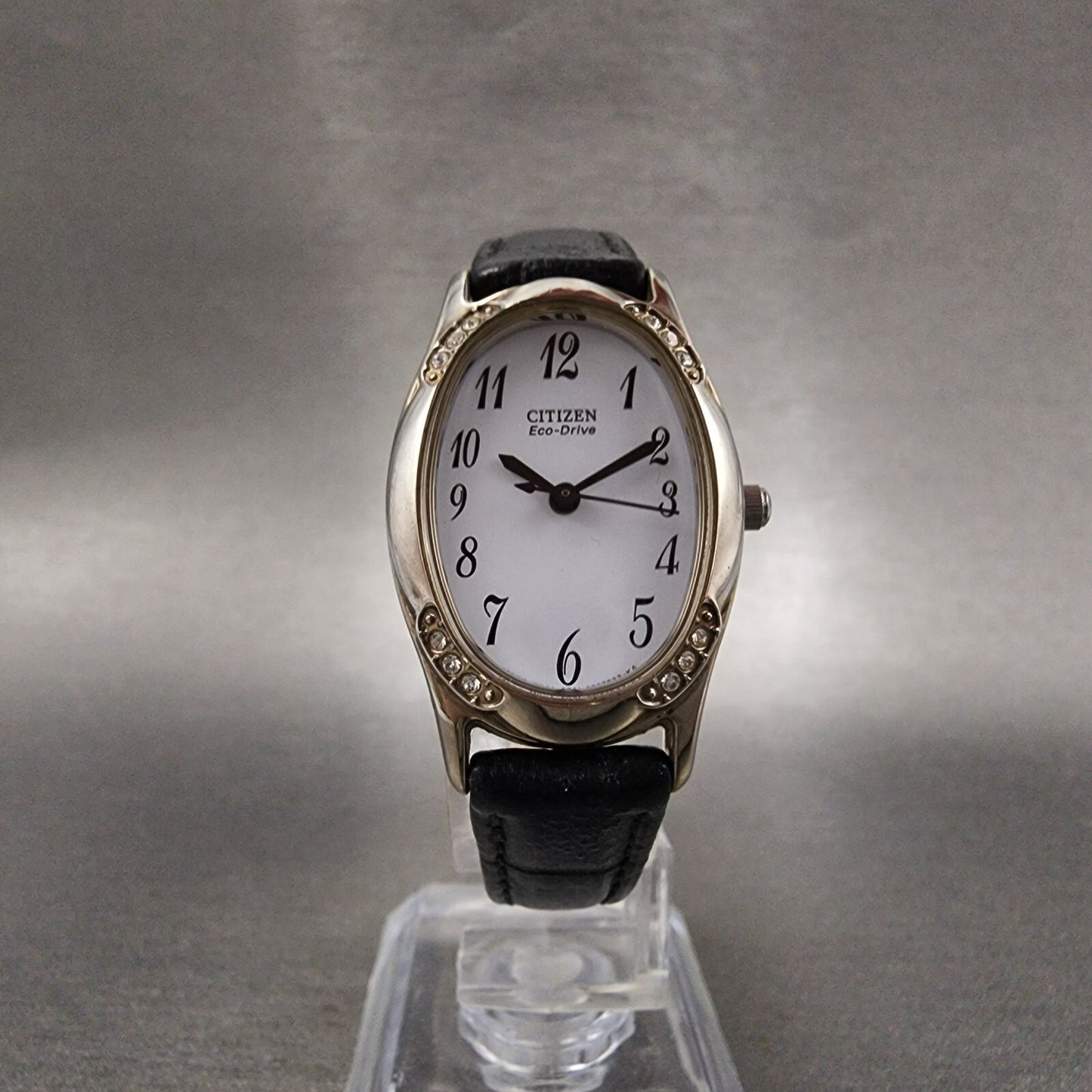 Citizen EcoDrive Watch Women 22mm White Dial Silver Tone Oval E031S022495 Runs5