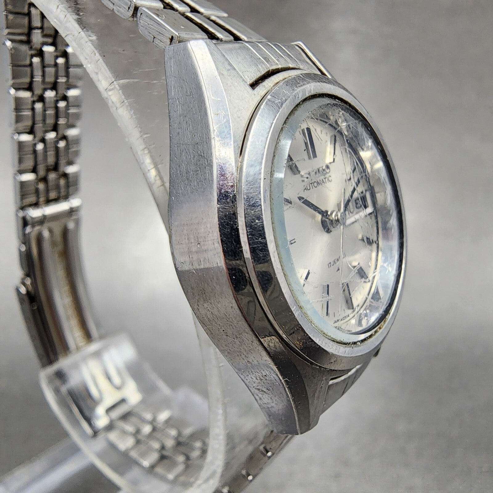 Seiko Automatic Watch Women 25mm Silver Dial Silver Tone Daydate 22050750 Runs3