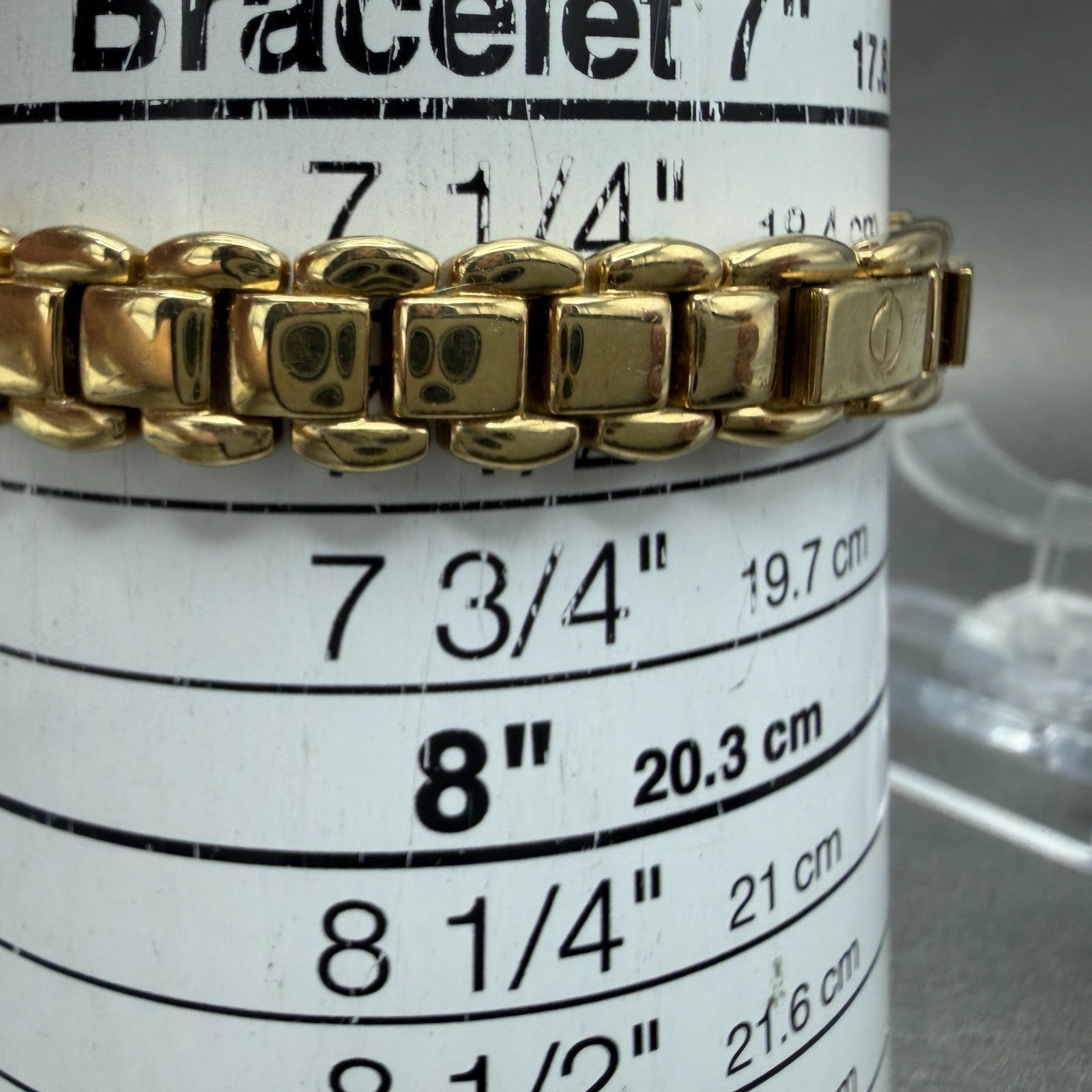 Elgin Watch Women 17mm MOP Dial Gold Tone Oval EG074 New Battery Bracelet10