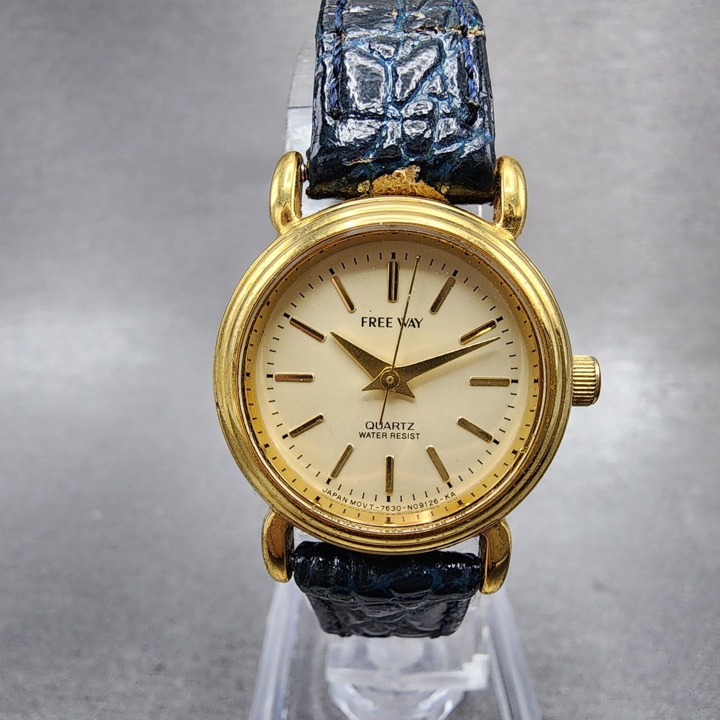 Citizen Freeway Watch Women 24mm Cream Dial Gold Tone Round New Battery VTG0